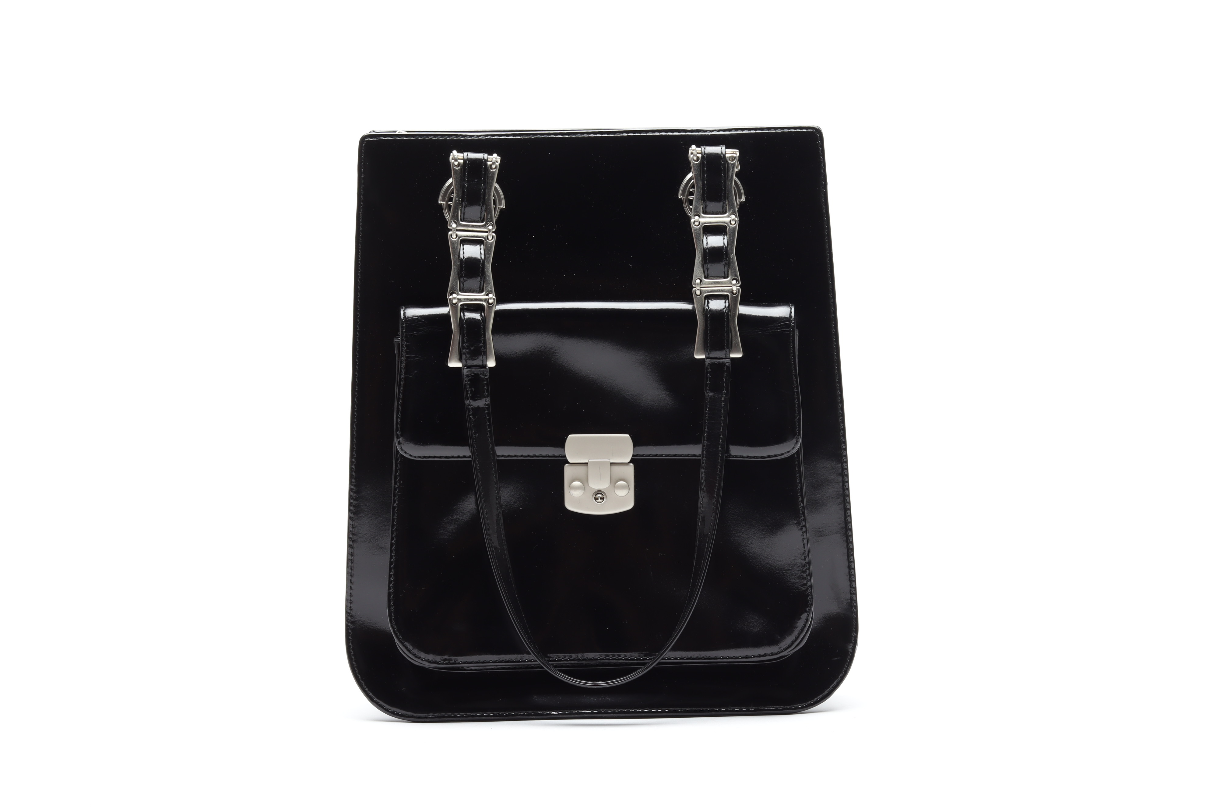 A VERSACE BLACK PATENT LEATHER HANDBAG