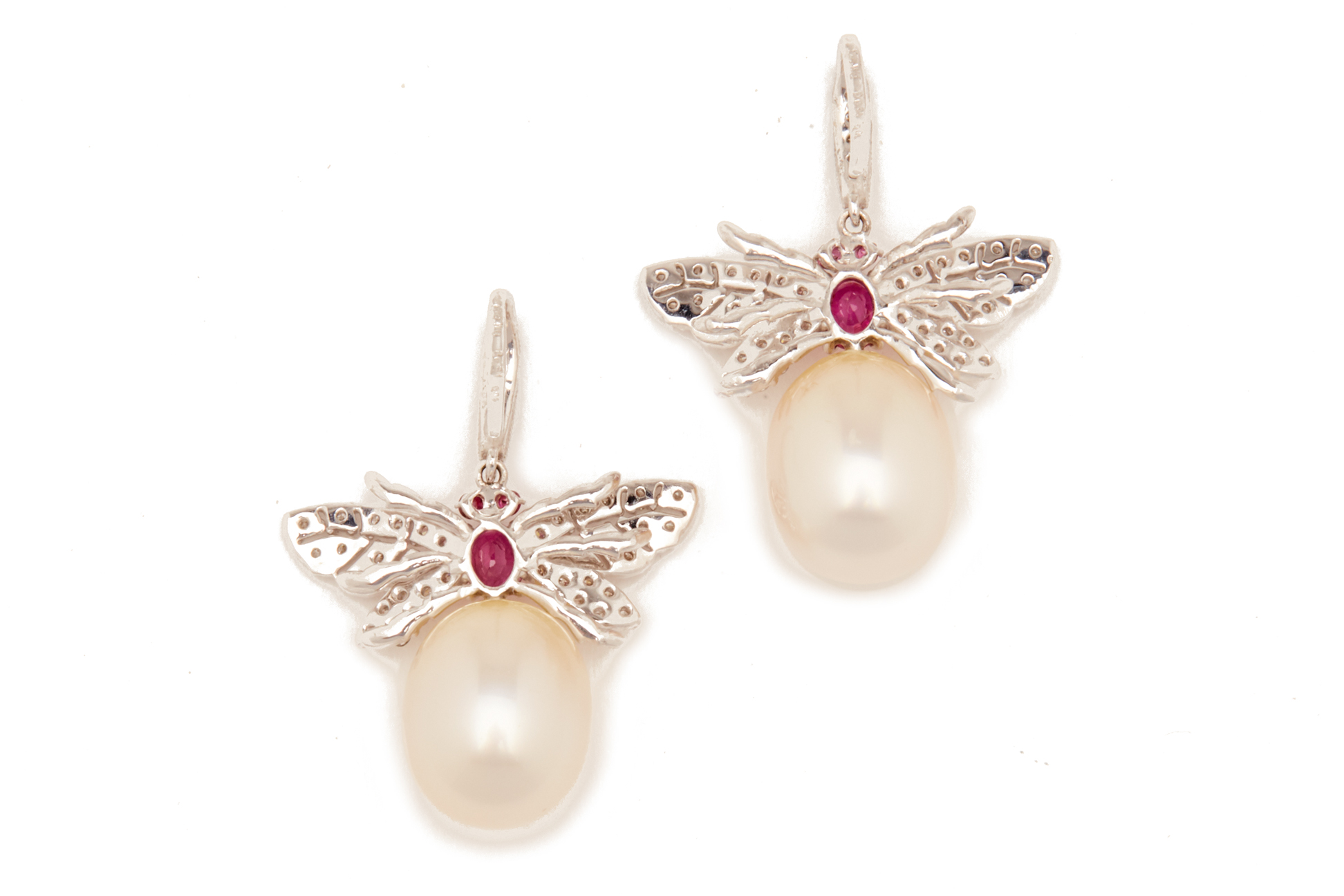 A PAIR OF CULTURED PEARL, DIAMOND AND RUBY EARRINGS - Image 3 of 3