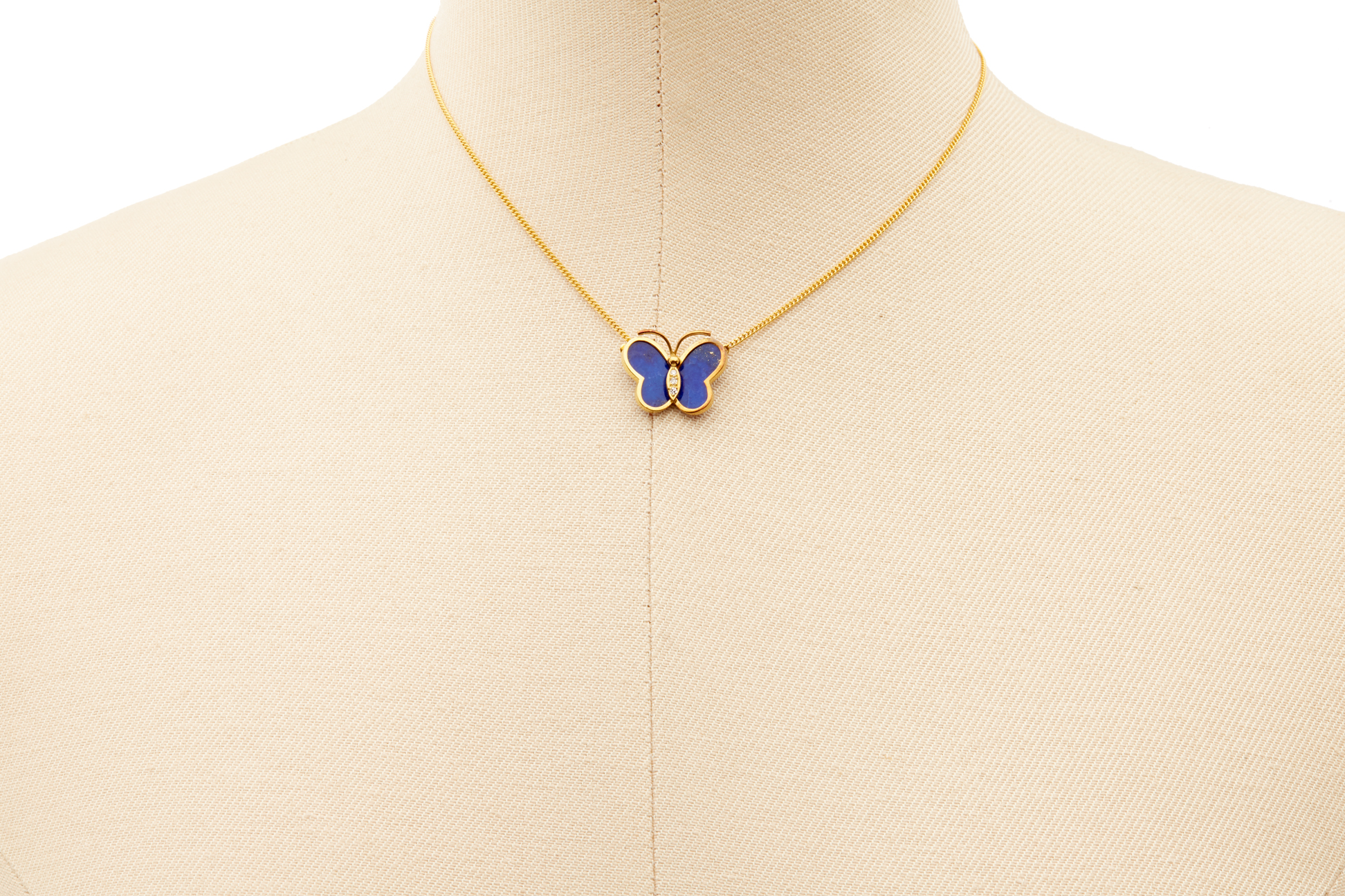 A LAPIS LAZULI AND DIAMOND BUTTERFLY PENDANT NECKLACE - Image 2 of 2