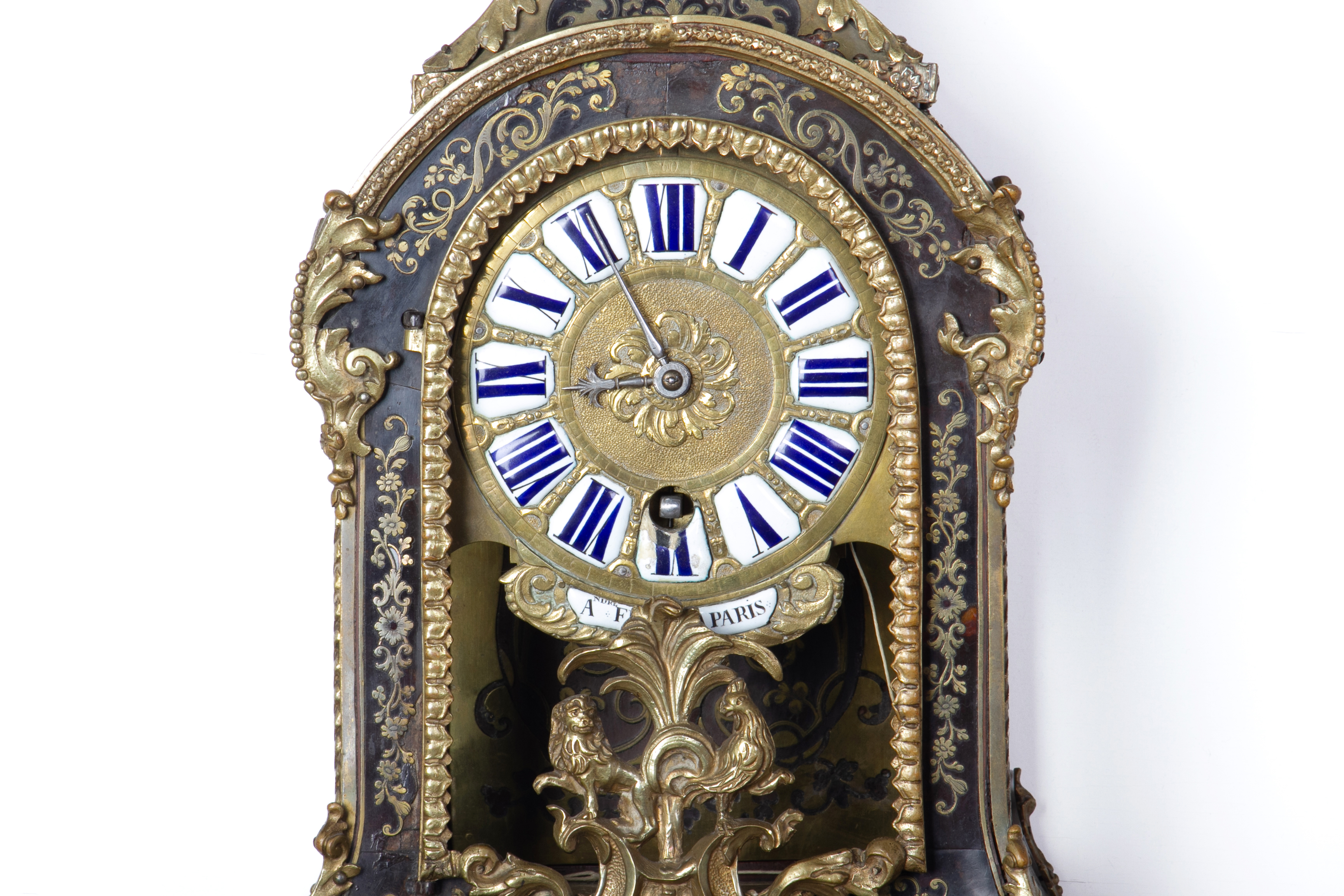 A LOUIS XV ORMOLU MOUNTED AND BRASS INLAID BRACKET CLOCK - Image 2 of 5