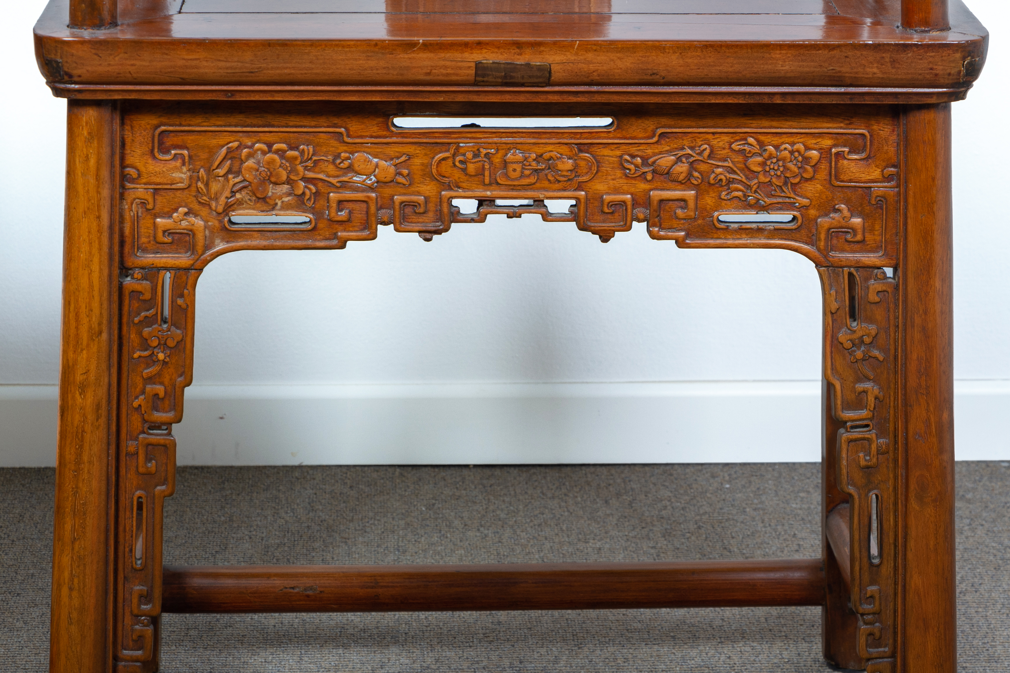 A PAIR OF CHINESE HORSESHOE-BACK ARMCHAIRS - Image 4 of 4