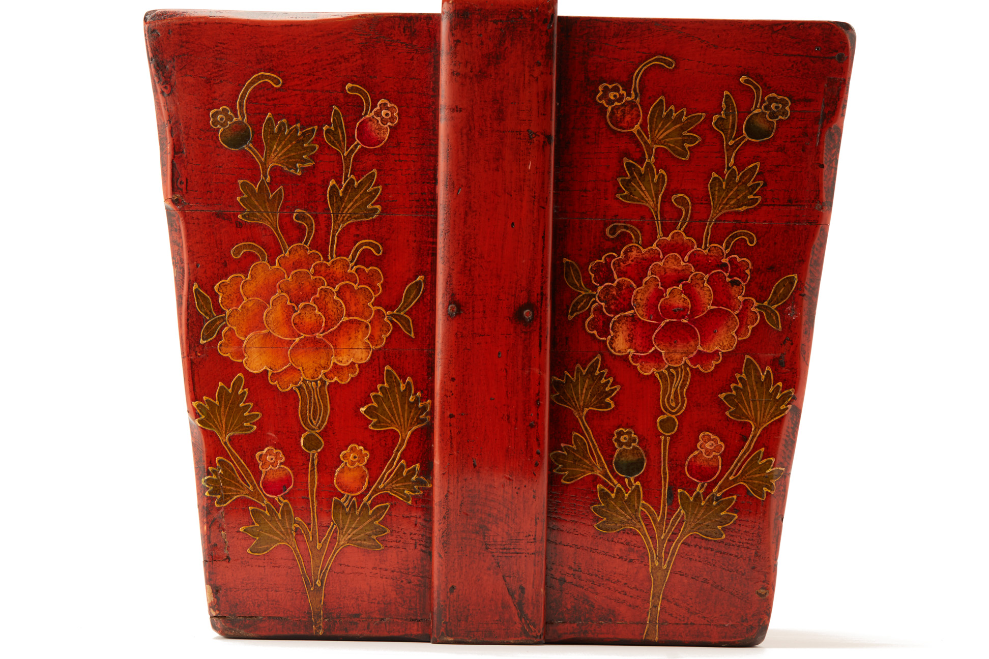 A RED LACQUERED FLORAL BUCKET - Image 2 of 2