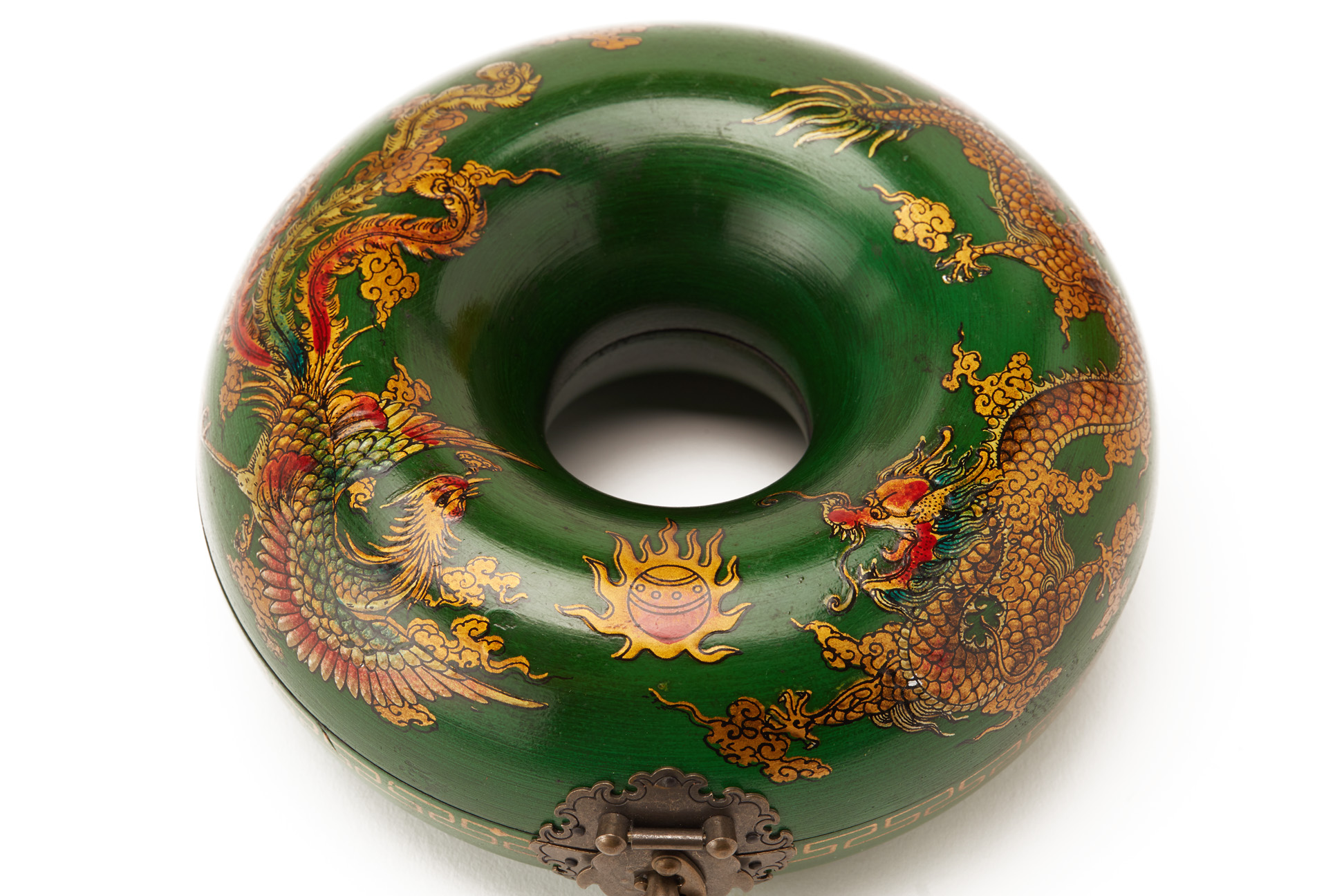 THREE VIETNAMESE LACQUER ITEMS - Image 2 of 3