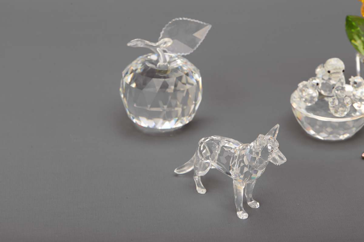 A GROUP OF SWAROVSKI CRYSTAL ORNAMENTS - Image 2 of 4