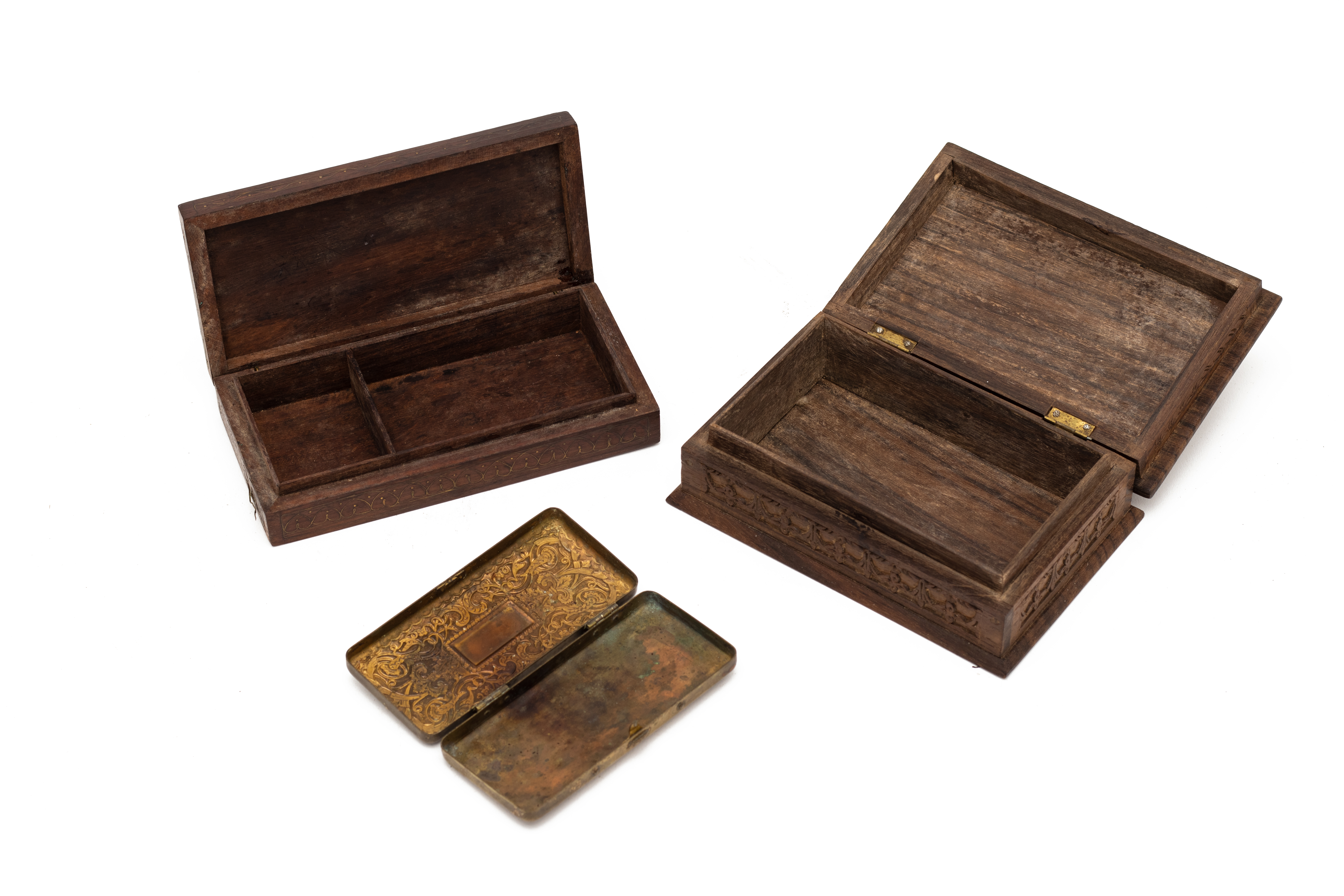 TWO CARVED WOODEN BOXES & A BRASS CIGARETTE CASE - Image 2 of 4