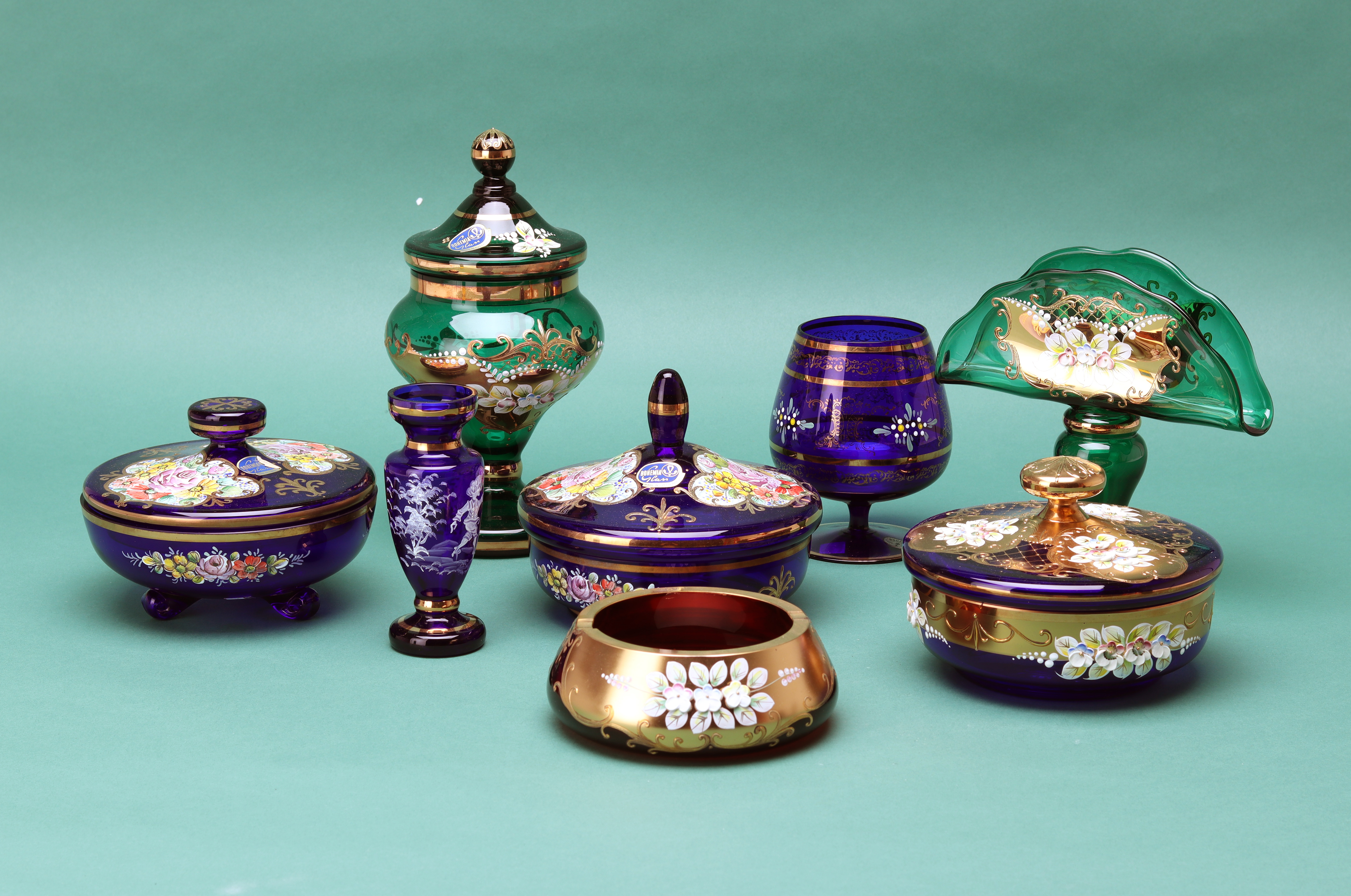 A QUANTITY OF BOHEMIA GLASS ITEMS AND OTHERS (14) - Image 13 of 16