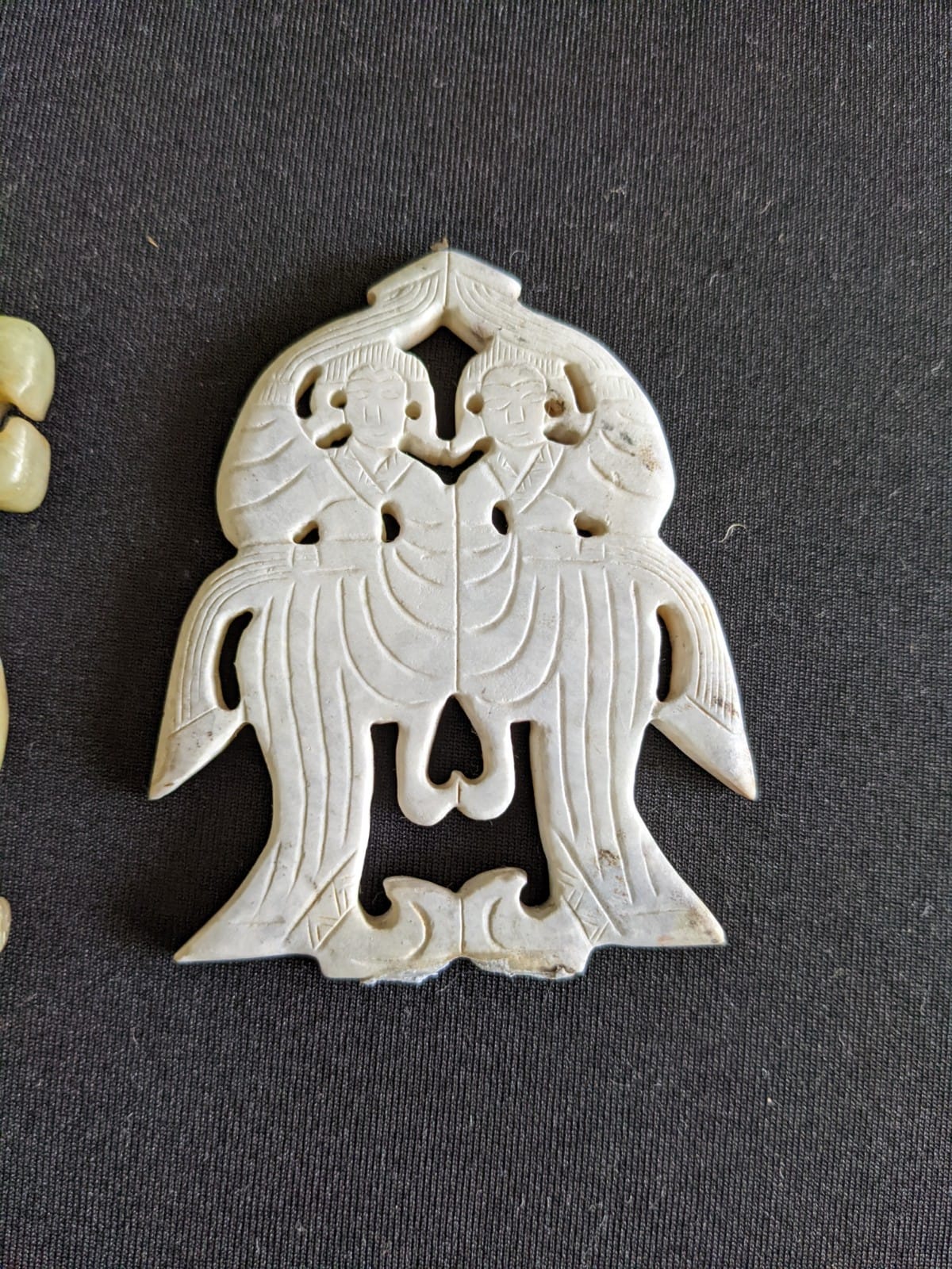 A GROUP OF ARCHAIC STYLE JADE PENDANTS - Image 4 of 21