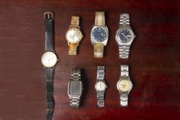 A GROUP OF ASSORTED VINTAGE WRISTWATCHES