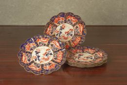 A SET OF FIVE ENGLISH FOLEY CHINA IMARI DESSERT PLATES