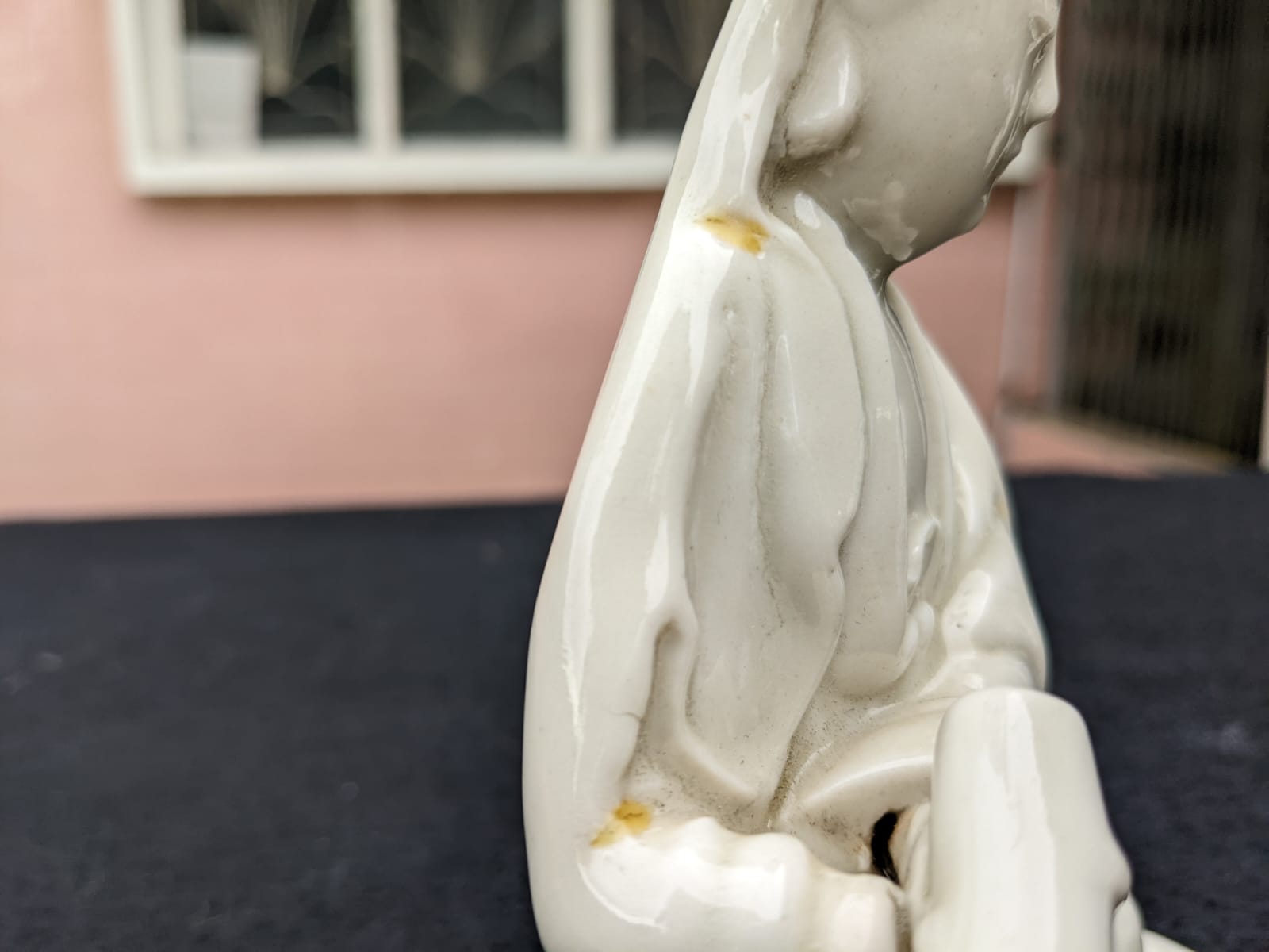 THREE BLANC DE CHINE PORCELAIN MODELS OF GUANYIN - Image 12 of 14