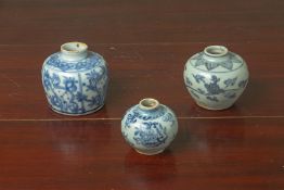 THREE SMALL BLUE AND WHITE PORCELAIN JARS