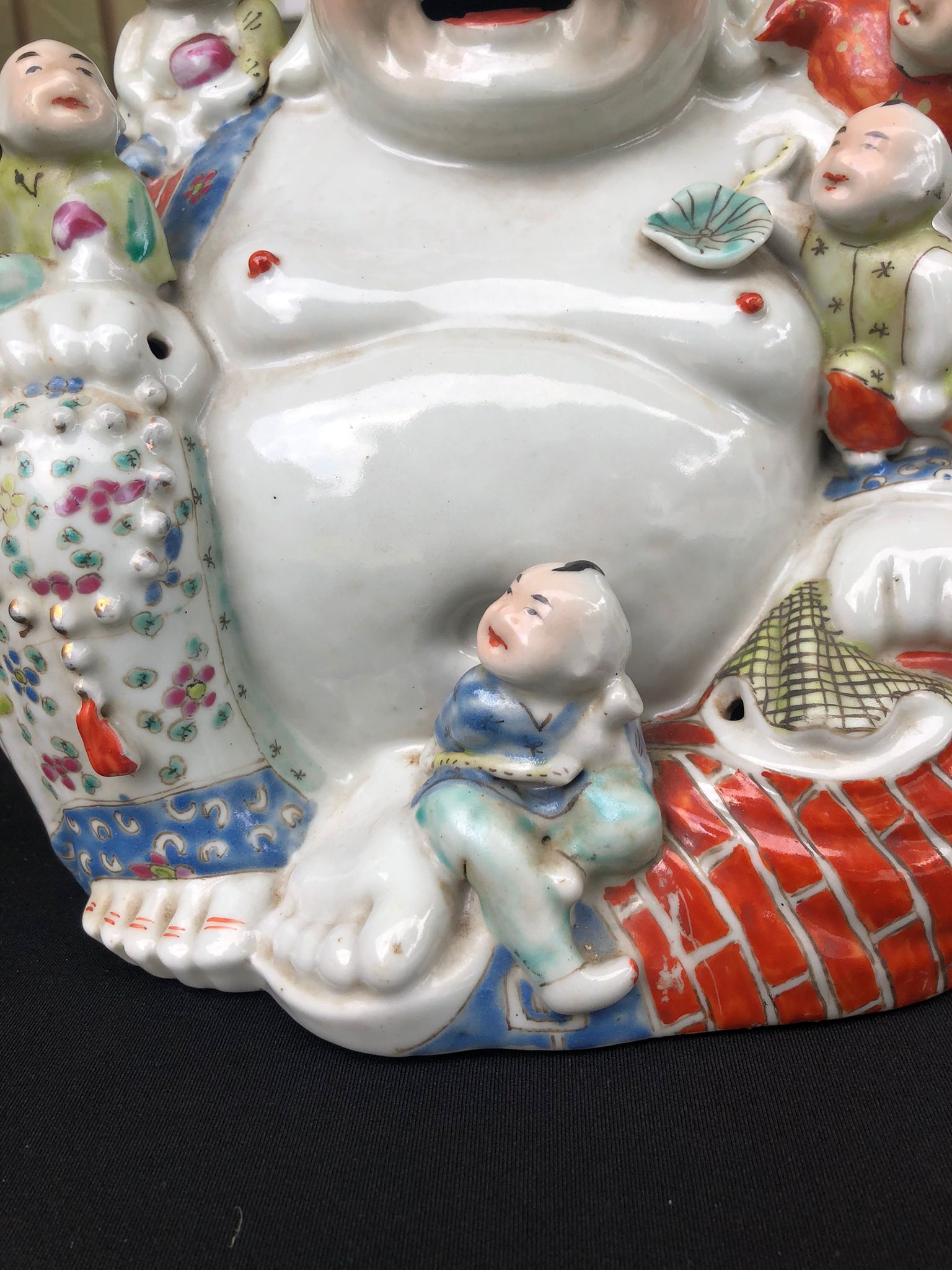 A FAMILLE ROSE MODEL OF A BUDAI - Image 6 of 10