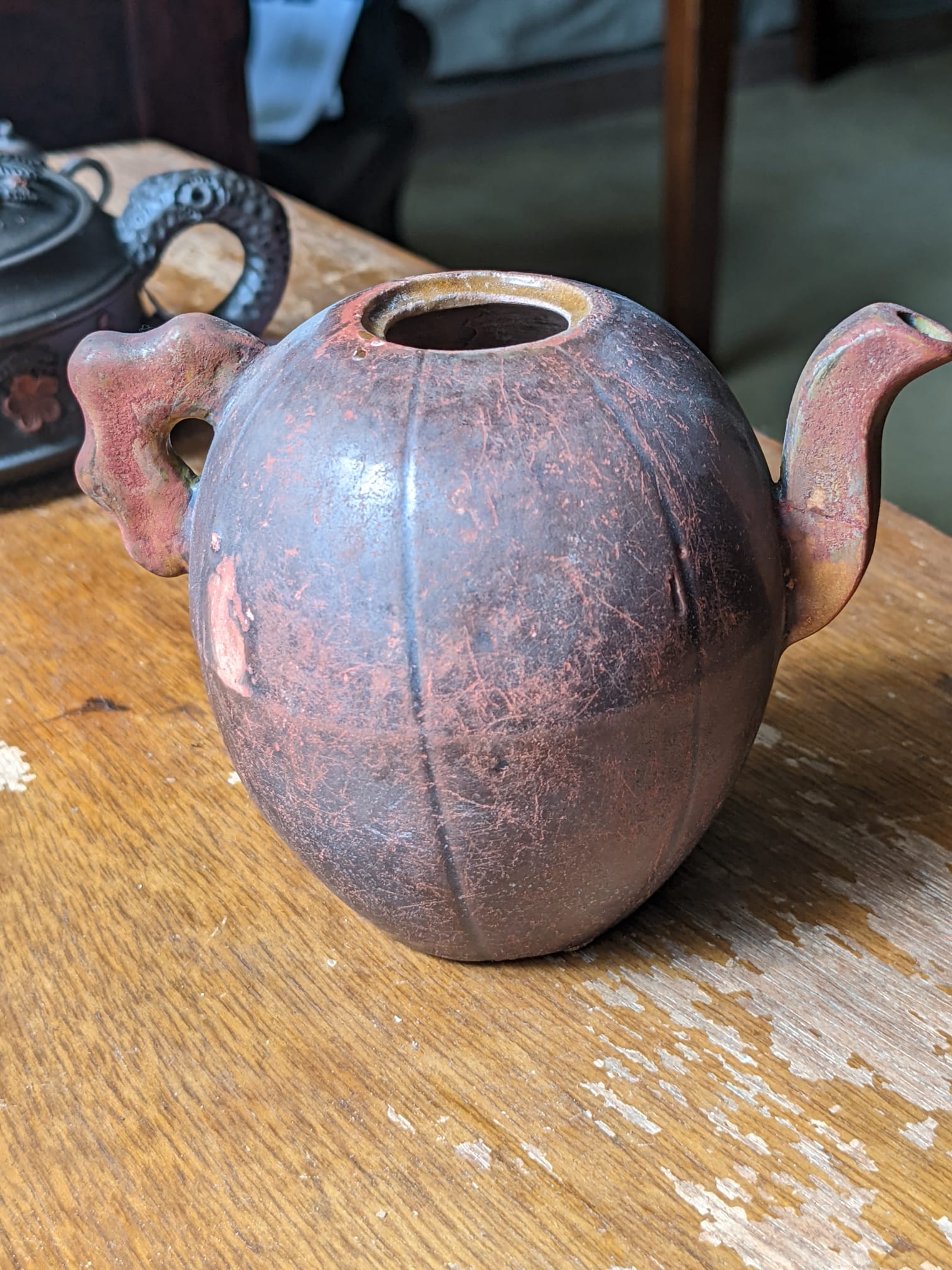 A GROUP OF YIXING POTTERY TEAPOTS - Image 9 of 9