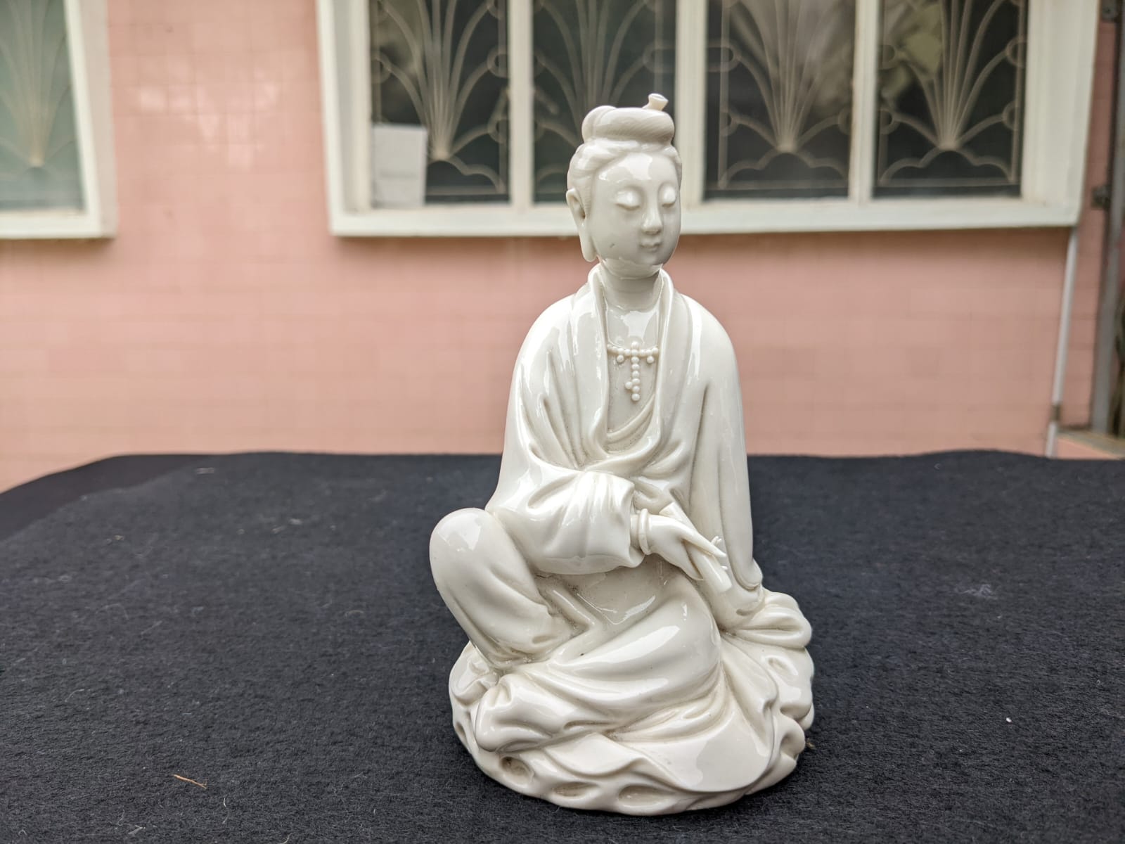 THREE BLANC DE CHINE PORCELAIN MODELS OF GUANYIN - Image 8 of 14