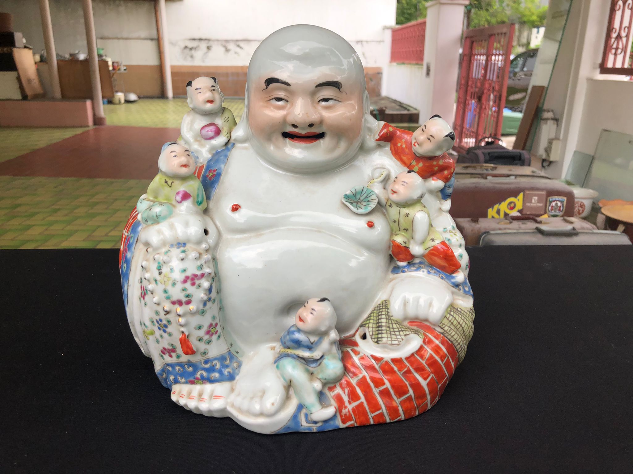 A FAMILLE ROSE MODEL OF A BUDAI - Image 3 of 10