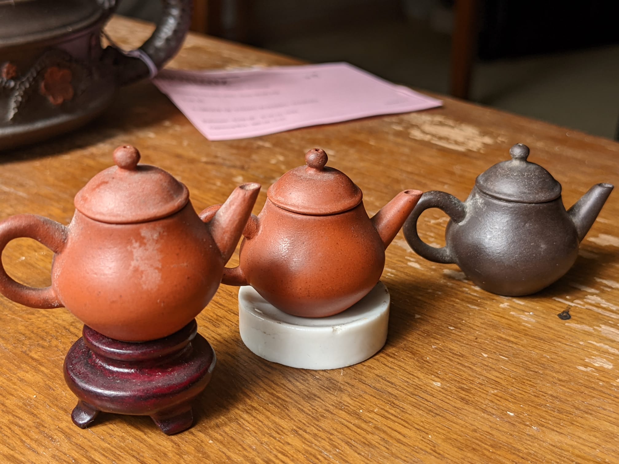 A GROUP OF YIXING POTTERY TEAPOTS - Image 2 of 9