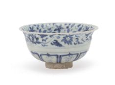 A BLUE AND WHITE PORCELAIN MANDARIN DUCKS BOWL