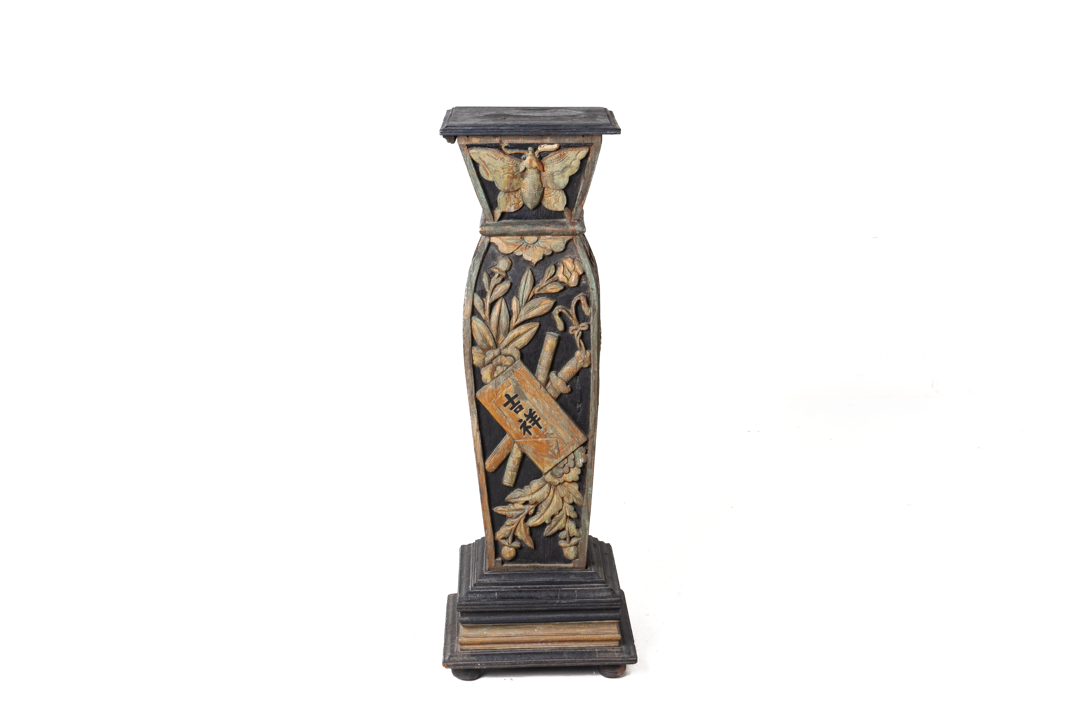 A CARVED WOOD PEDESTAL OR JARDINIERE STAND - Image 2 of 3