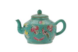 A TURQUOISE GROUND FAMILLE ROSE PORCELAIN TEAPOT