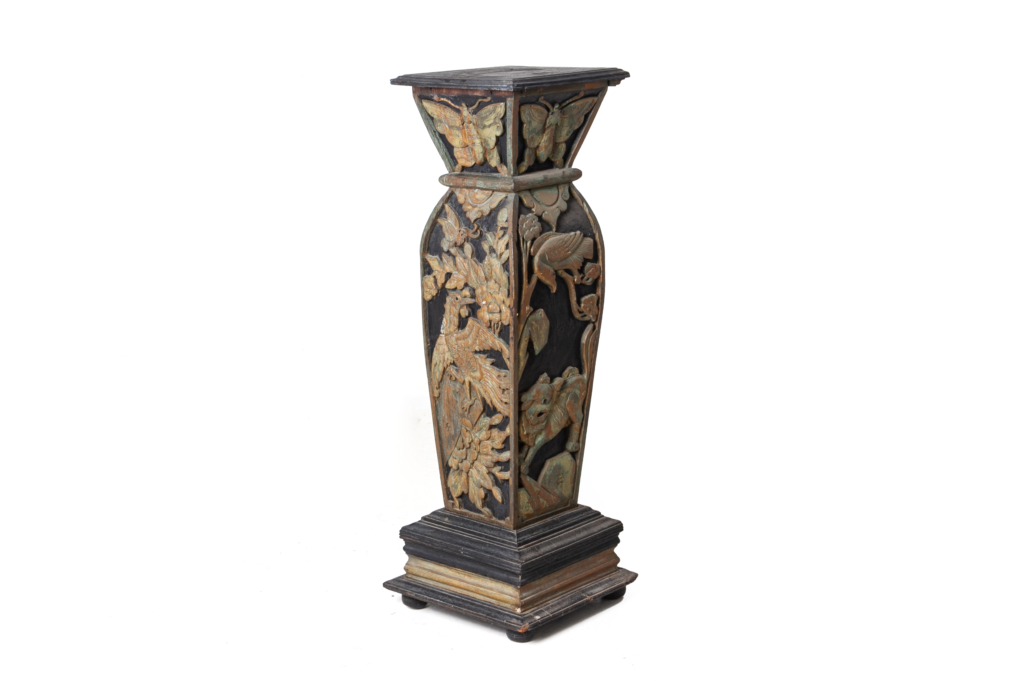 A CARVED WOOD PEDESTAL OR JARDINIERE STAND
