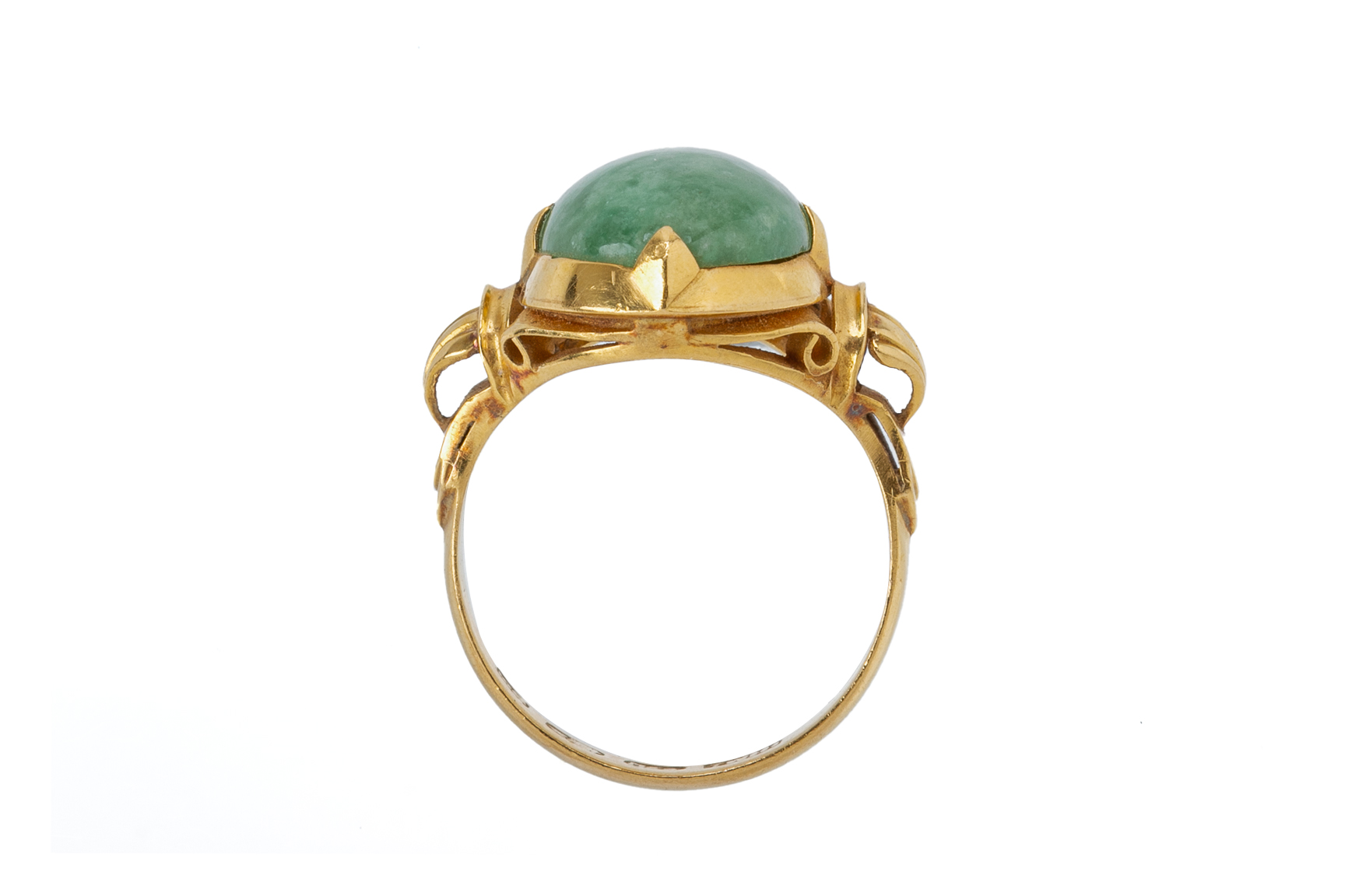 A JADE CABOCHON RING - Image 3 of 3