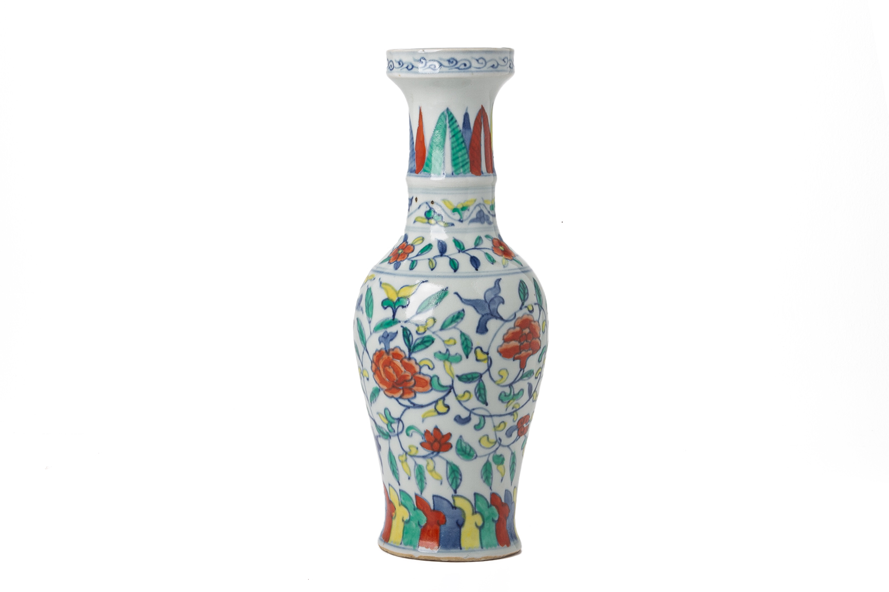 A CHINESE MING STYLE DOUCAI PORCELAIN VASE