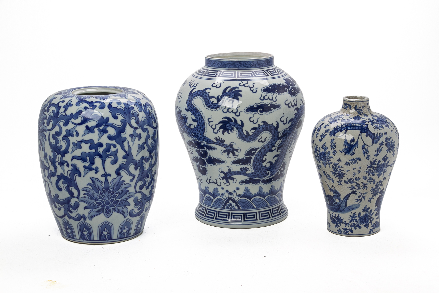 THREE MODERN DECORATIVE BLUE AND WHITE CHINESE VASES - Image 2 of 4