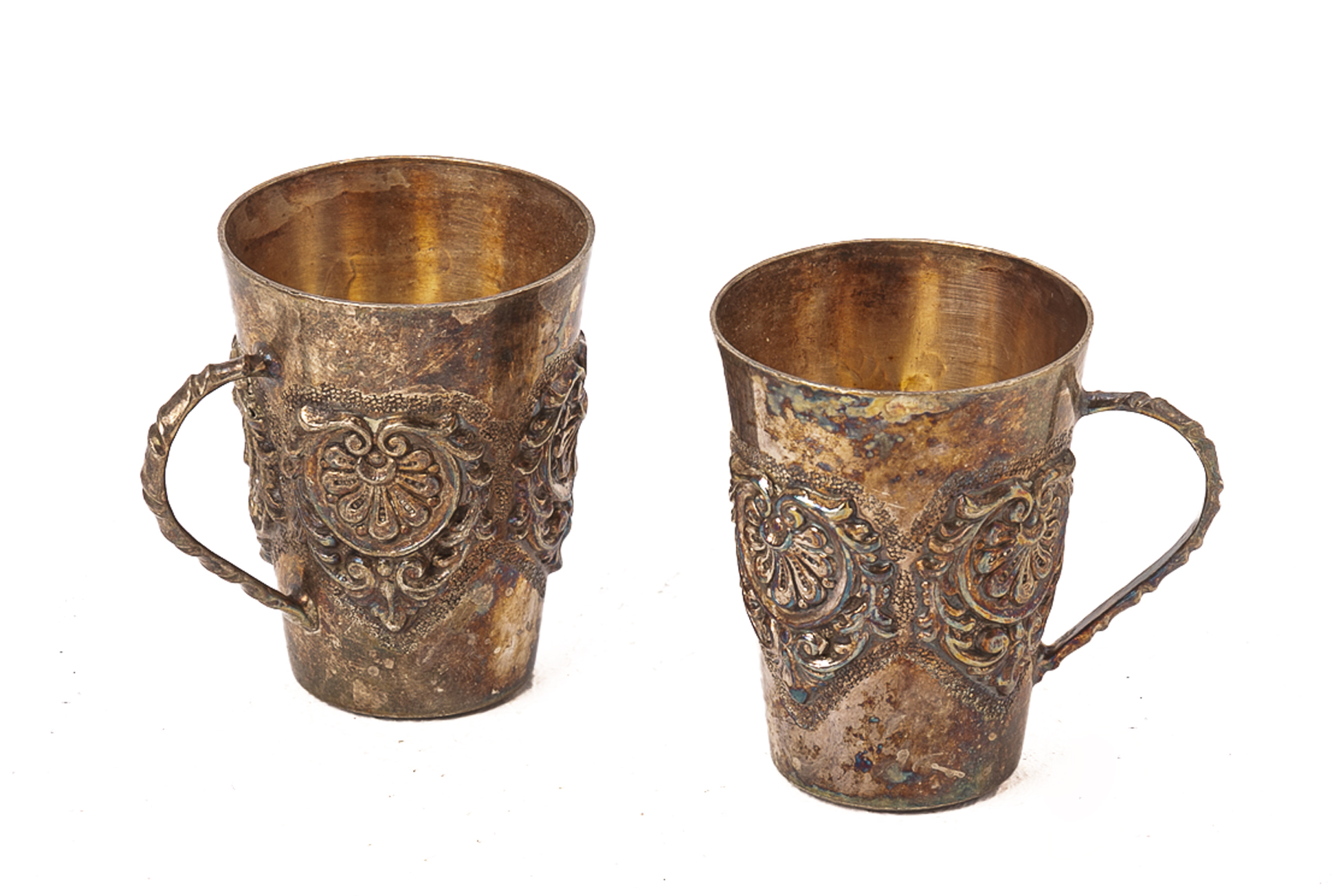 A SET OF SIX SILVER KIDDUSH CUPS ON STAND - Image 4 of 4