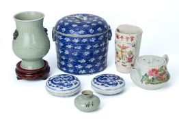 A GROUP OF ORIENTAL CERAMICS