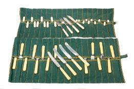 A SET OF EIGHTEEN ENGLISH STEEL TABLE KNIVES
