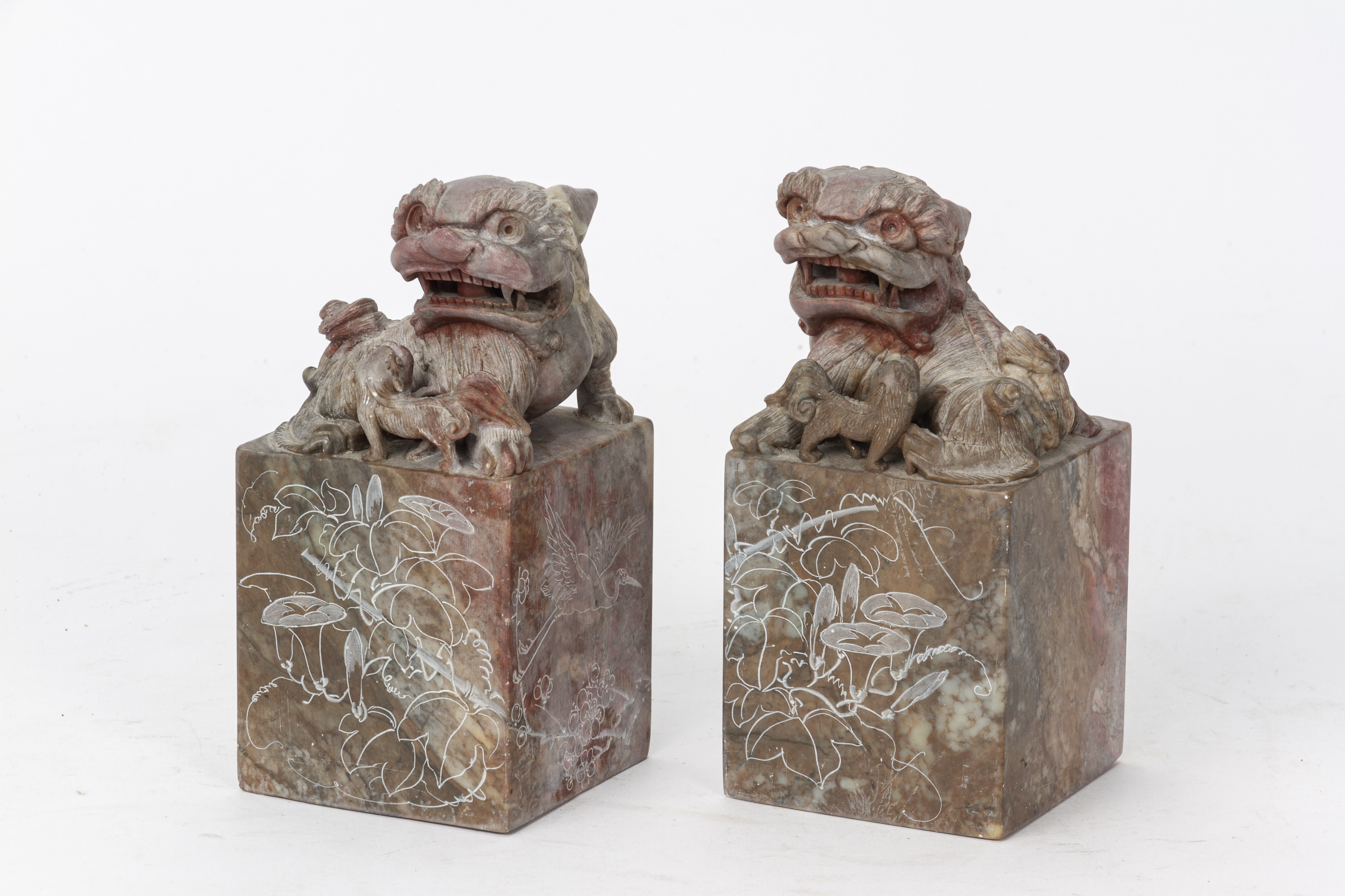 A PAIR OF CARVED SOAPSTONE BUDDHIST LIONS - Image 3 of 3