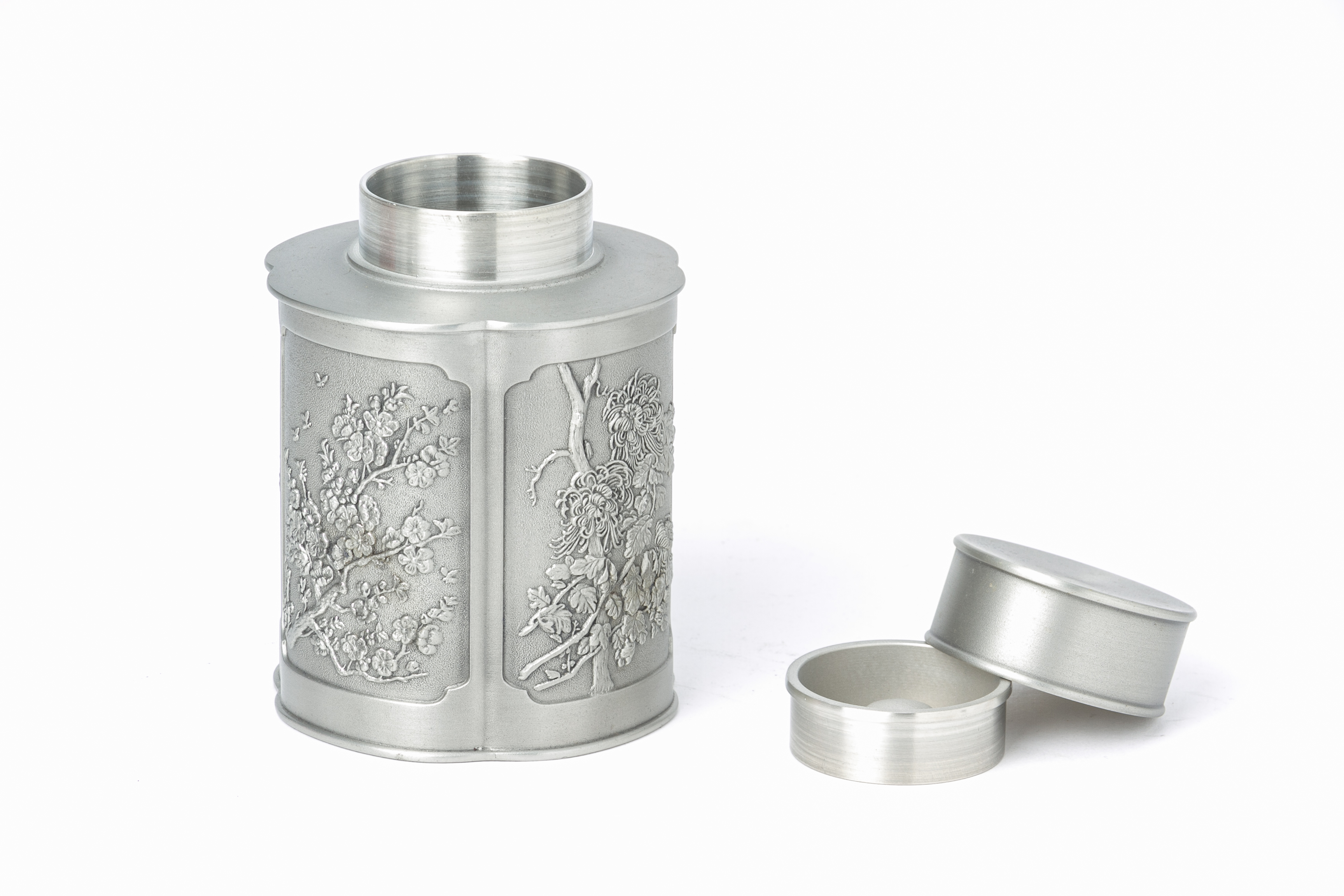 A NORWEGIAN SILVER SPOON AND A ROYAL SELANGOR TEA CADDY - Image 3 of 3