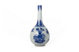 A BLUE AND WHITE 'HUNDRED ANTIQUES' PORCELAIN BOTTLE VASE