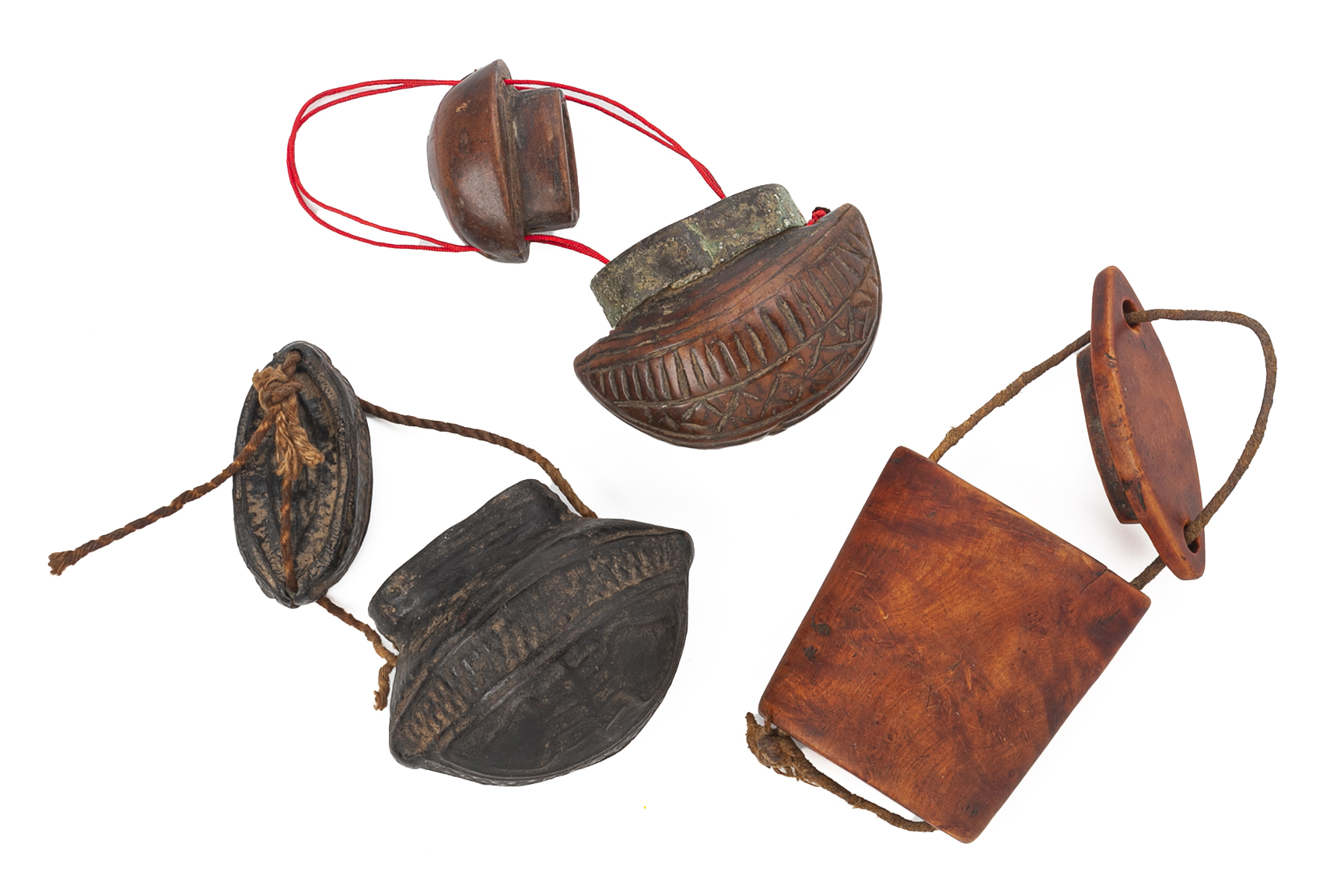 A GROUP OF TOBACCO POUCHES AND BURMESE BELLS - Image 2 of 3