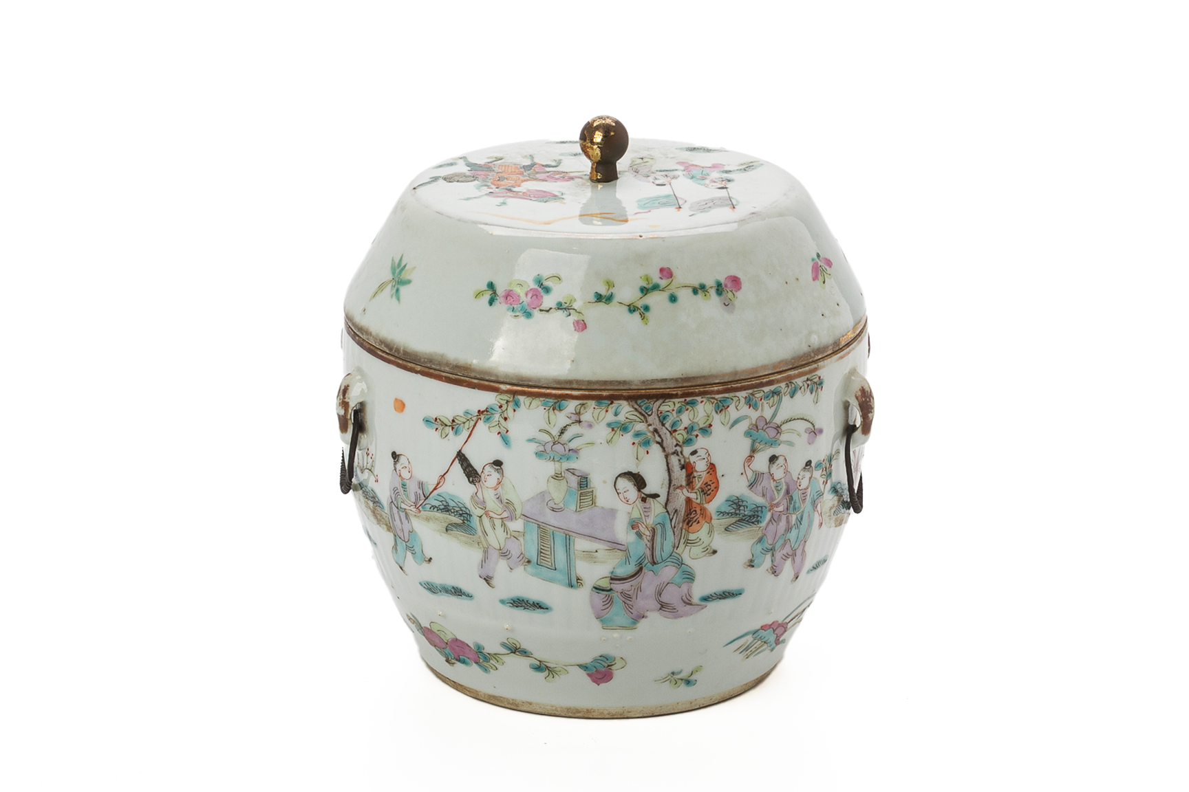 A FAMILLE ROSE PORCELAIN COVERED POT - Image 2 of 7