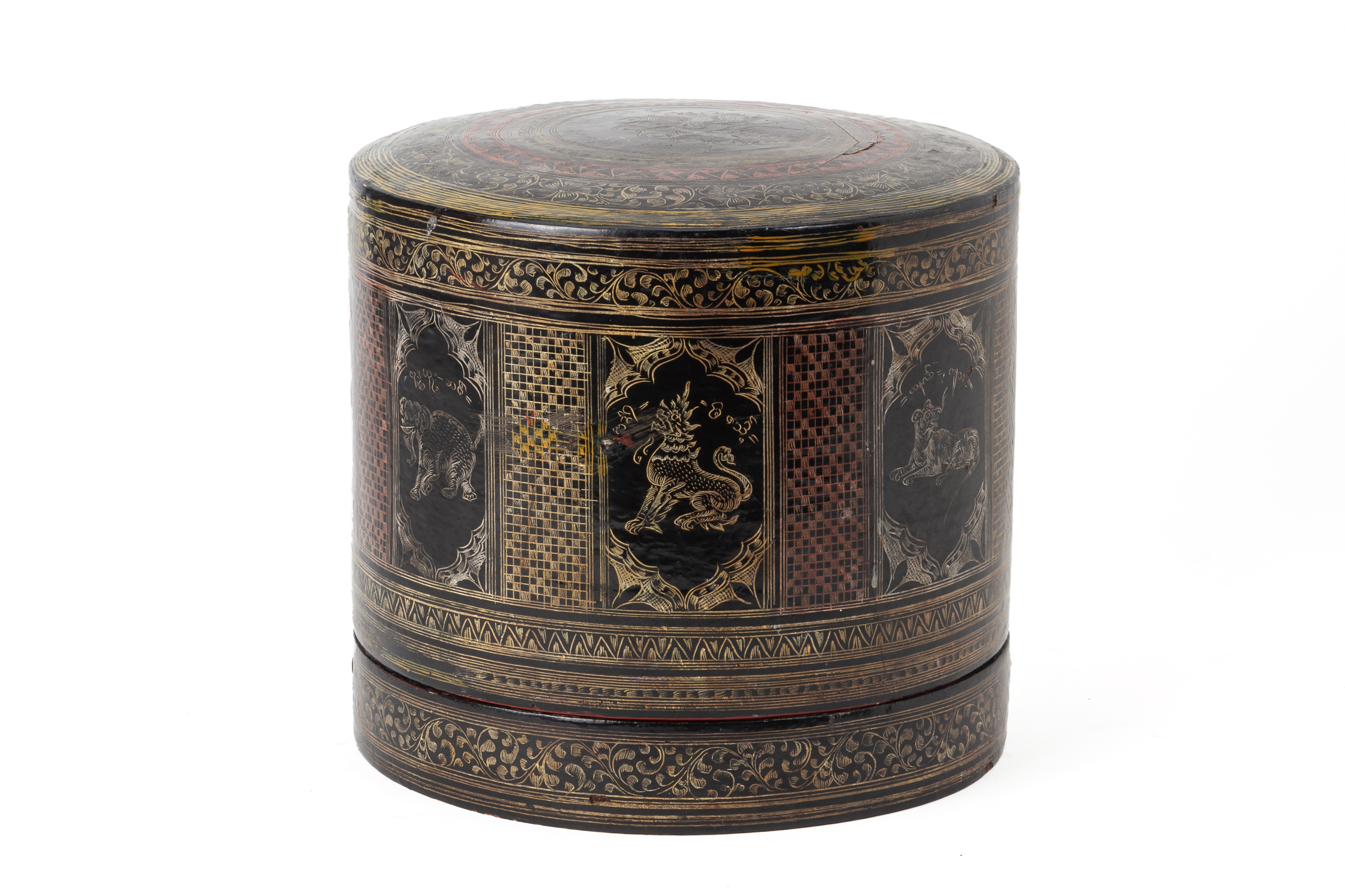 A LARGE BURMESE BLACK LACQUER CYLINDRICAL BETEL BOX