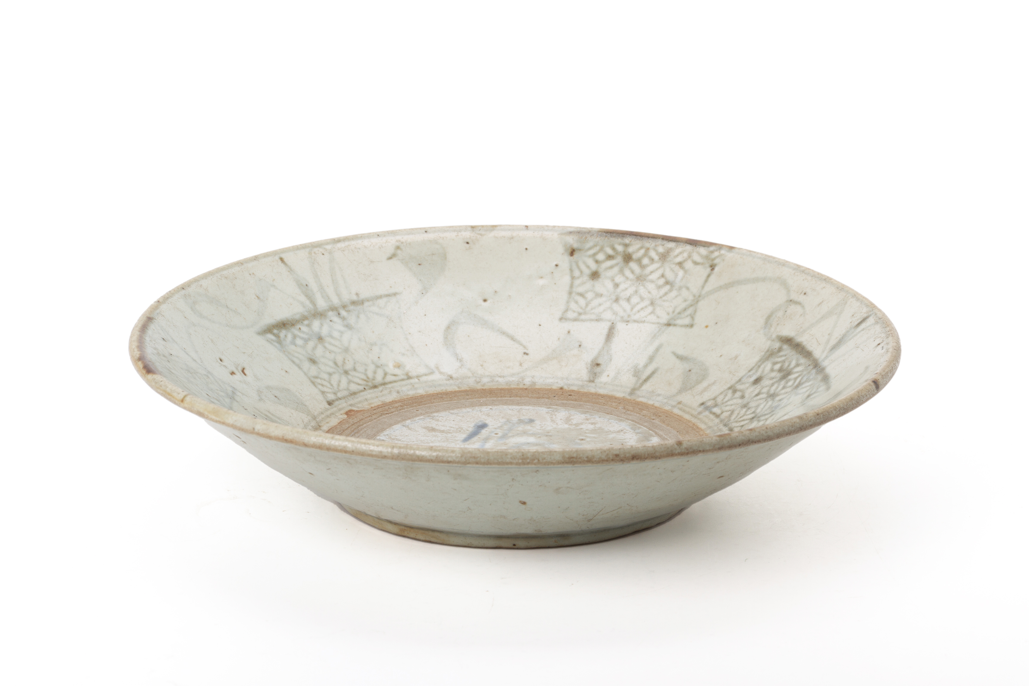 A CHINESE PROVINCIAL BLUE AND WHITE BOWL - Image 2 of 3