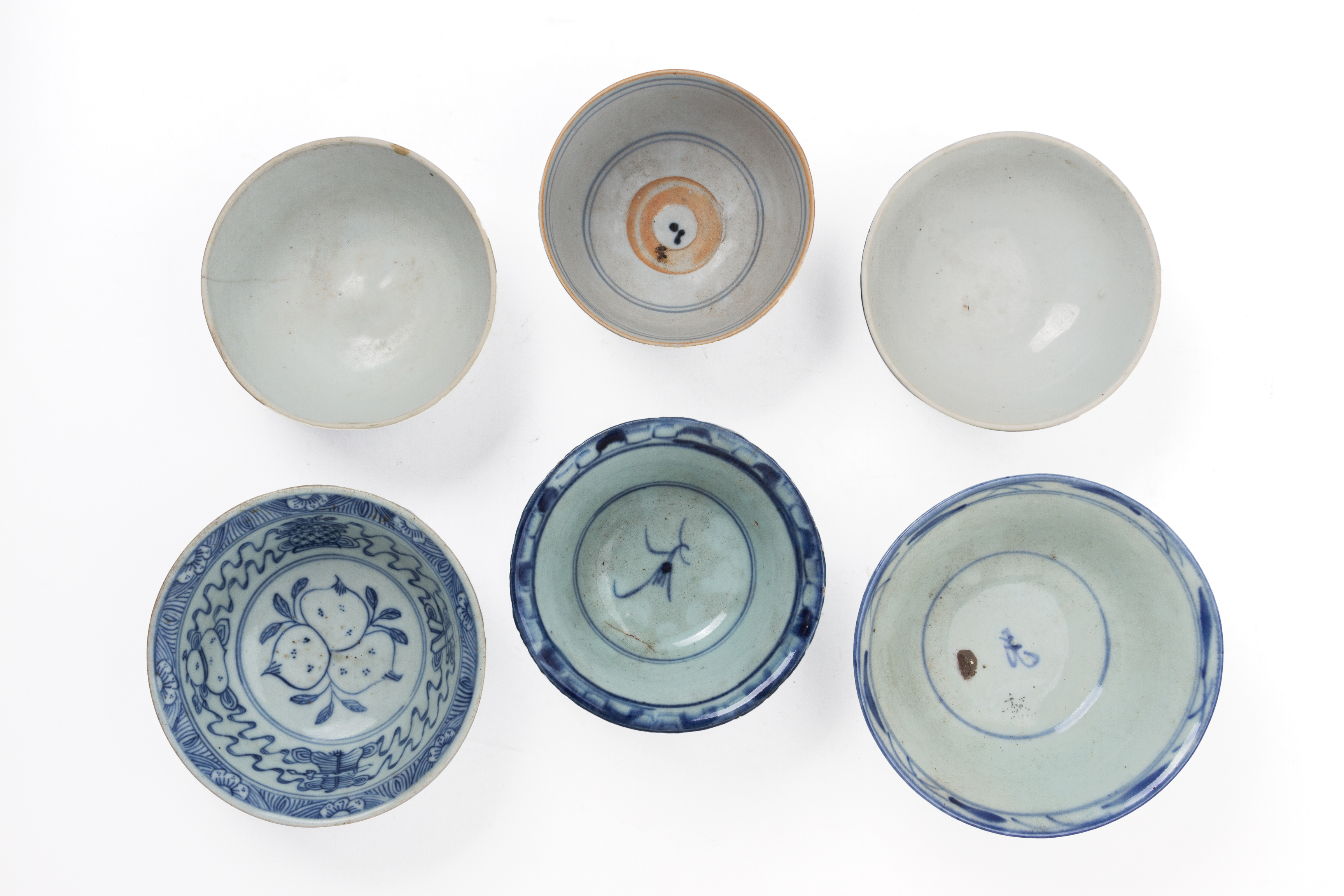 A GROUP OF SIX ASSORTED BLUE AND WHITE BOWLS - Image 2 of 3