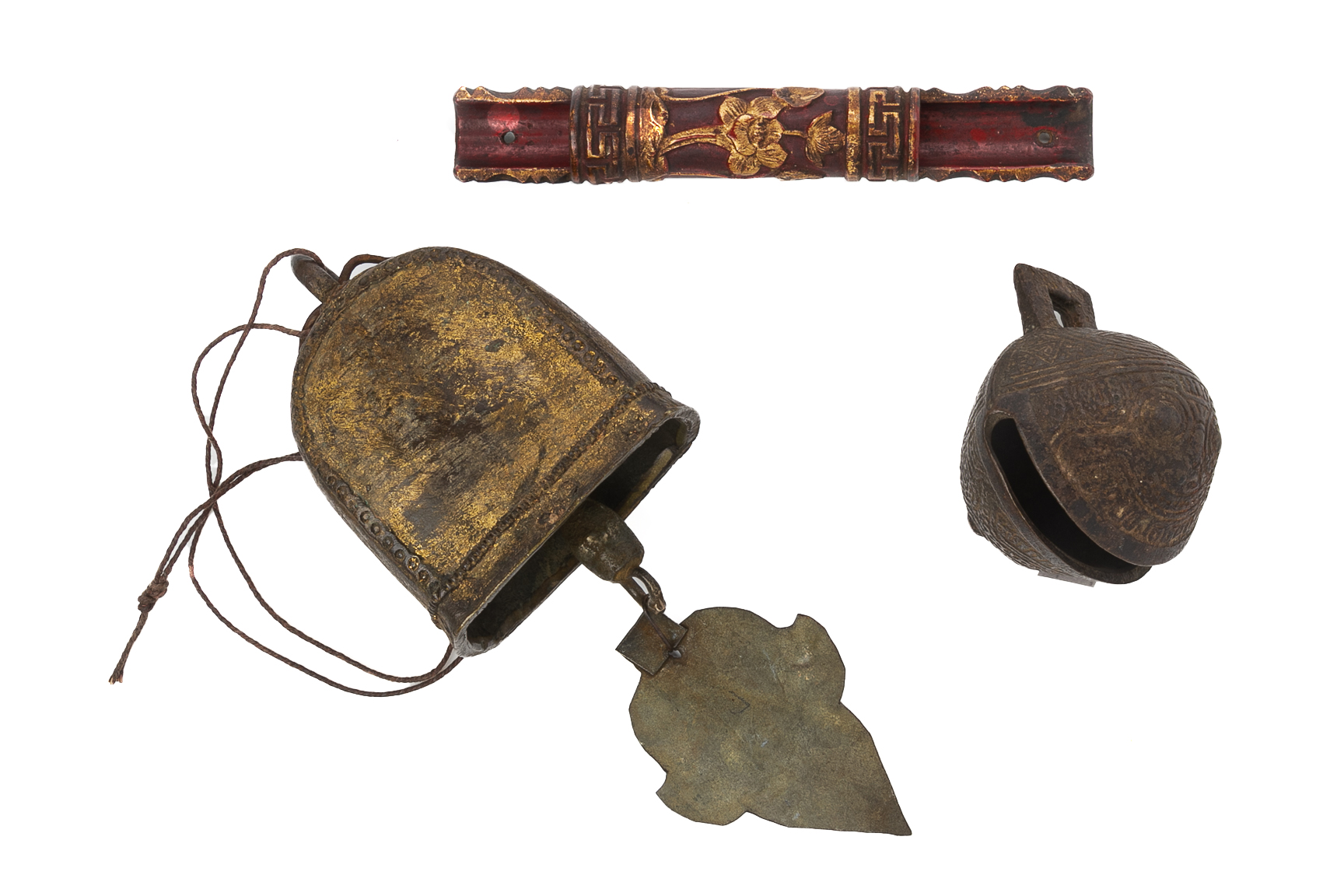 A GROUP OF TOBACCO POUCHES AND BURMESE BELLS - Image 3 of 3