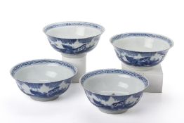 A SET OF FOUR BLUE AND WHITE PORCELAIN BOWLS