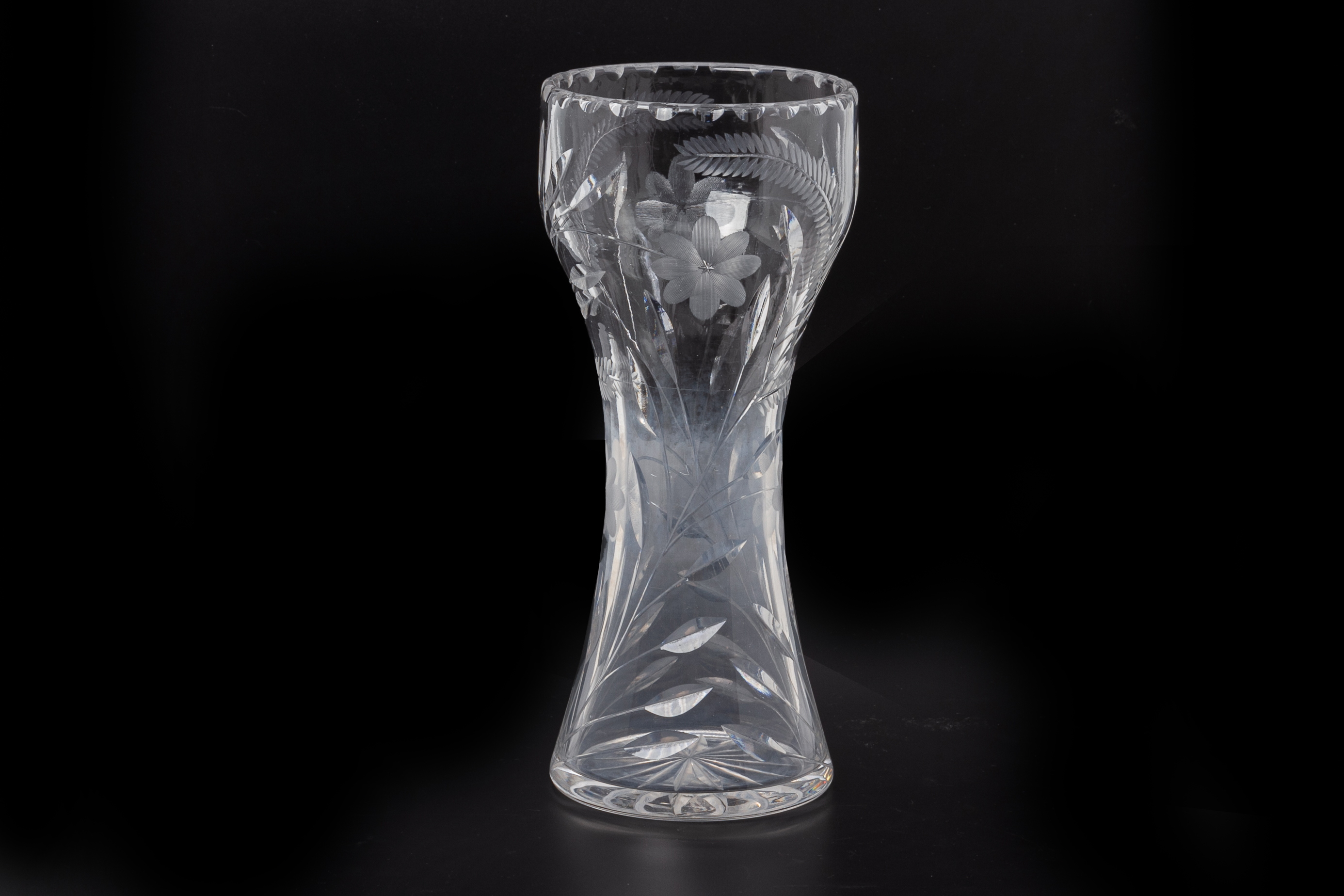 A GROUP OF GLASSWARE - Bild 2 aus 4