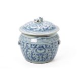 A BLUE AND WHITE PORCELAIN KAMCHENG AND COVER