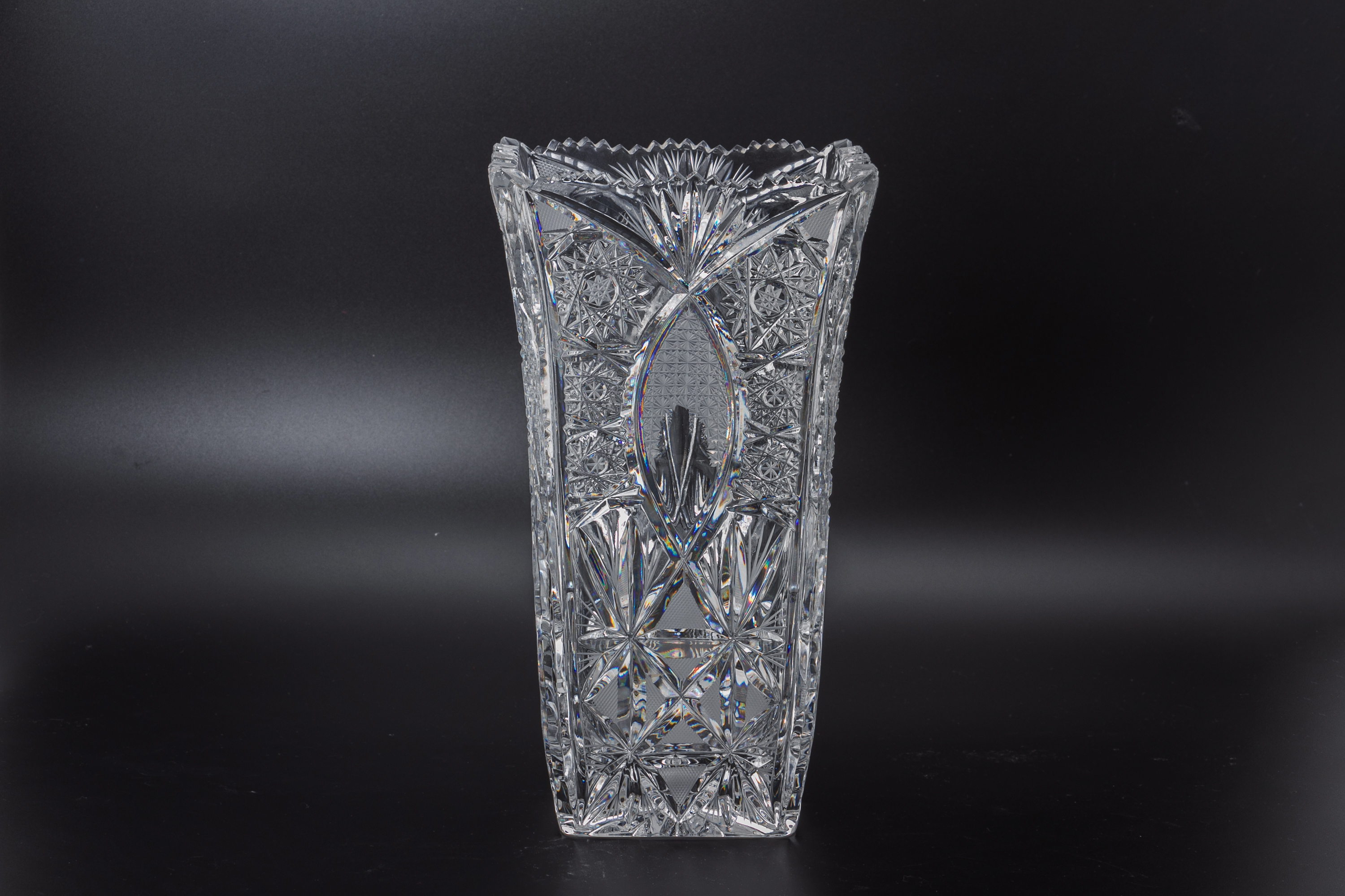 A BOHEMIA CRYSTAL AND TWO OTHER CUT GLASS VASES - Bild 3 aus 6