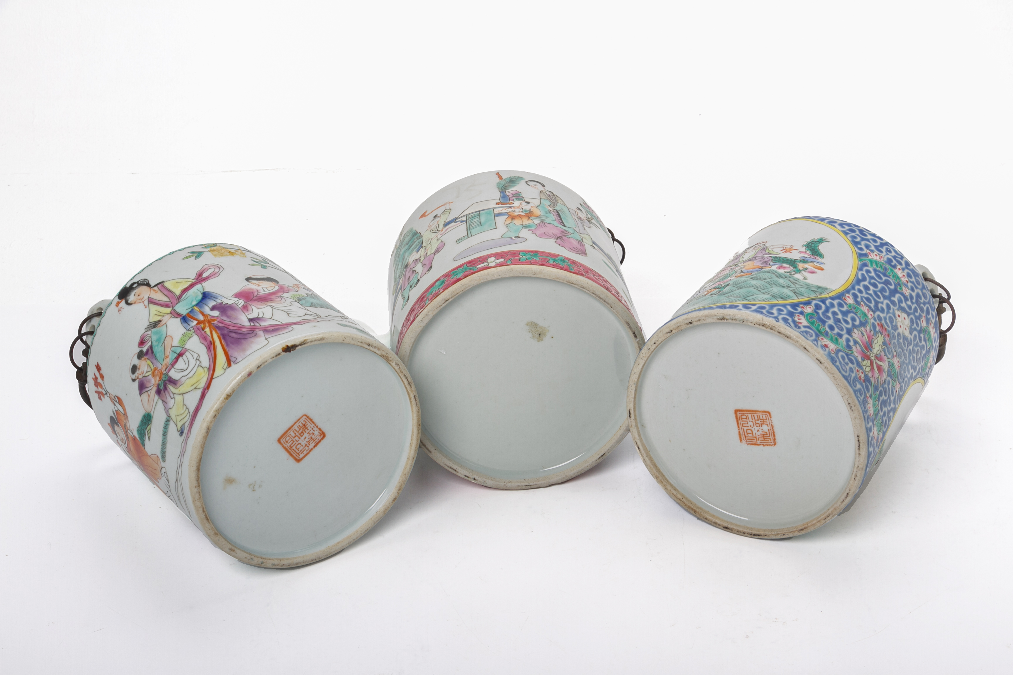 THREE FAMILLE ROSE CYLINDRICAL TEAPOTS - Image 4 of 4