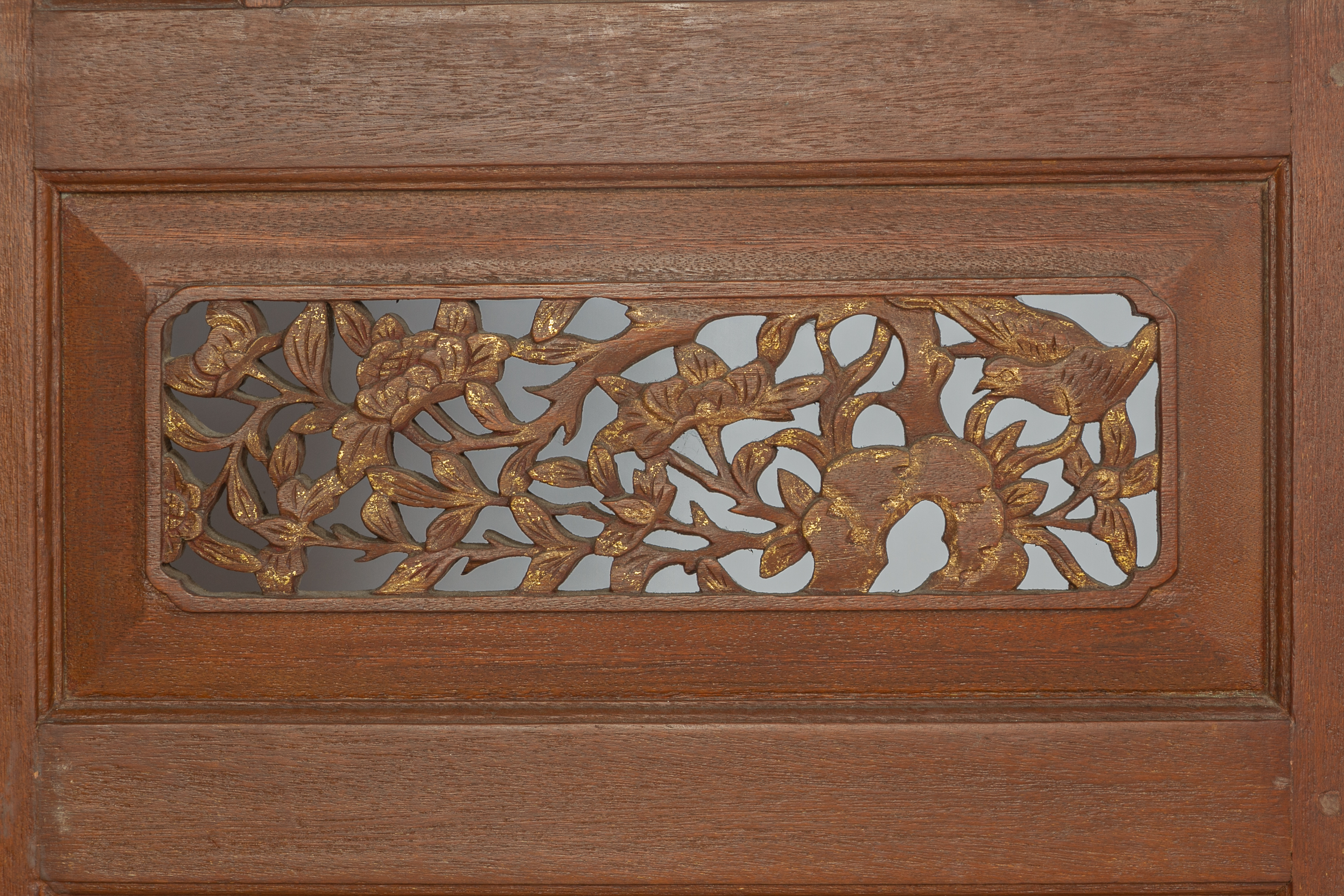 A PAIR OF CARVED PERANAKAN DOORS - Image 2 of 5