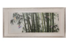 A CHINESE SILK PAINTING OF BAMBOO