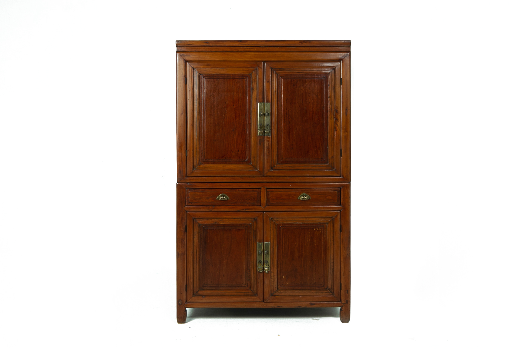 A CHINESE TEAK CABINET - Image 2 of 3