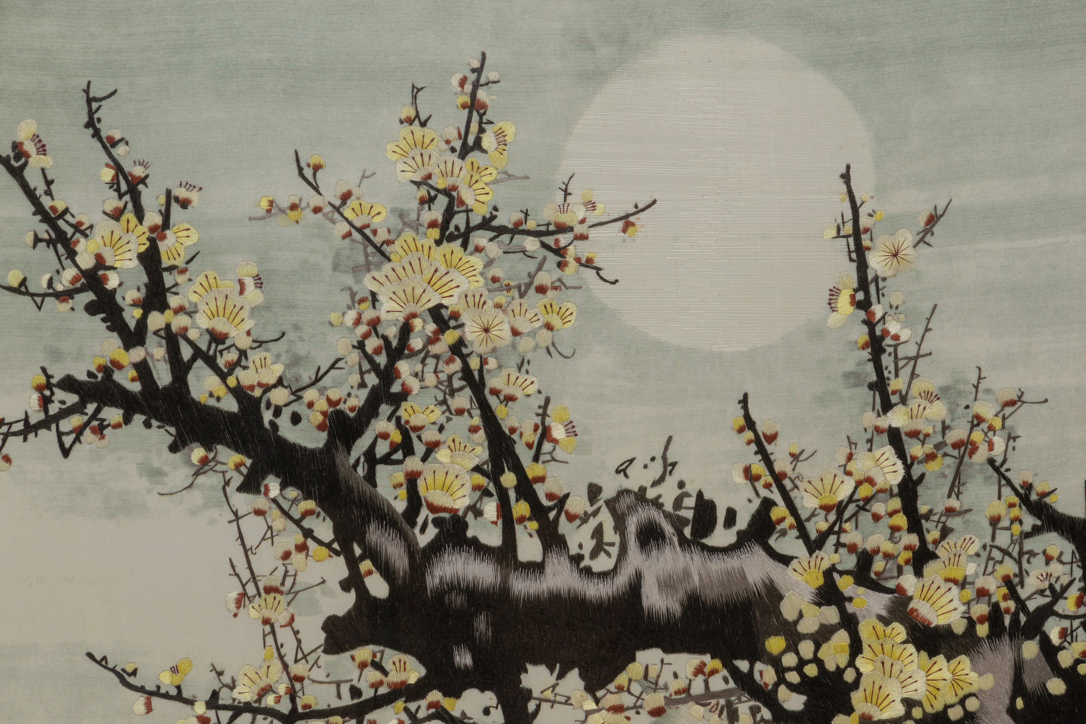 A CHINESE SILK PAINTING OF YELLOW PLUM BLOSSOM - Image 2 of 3