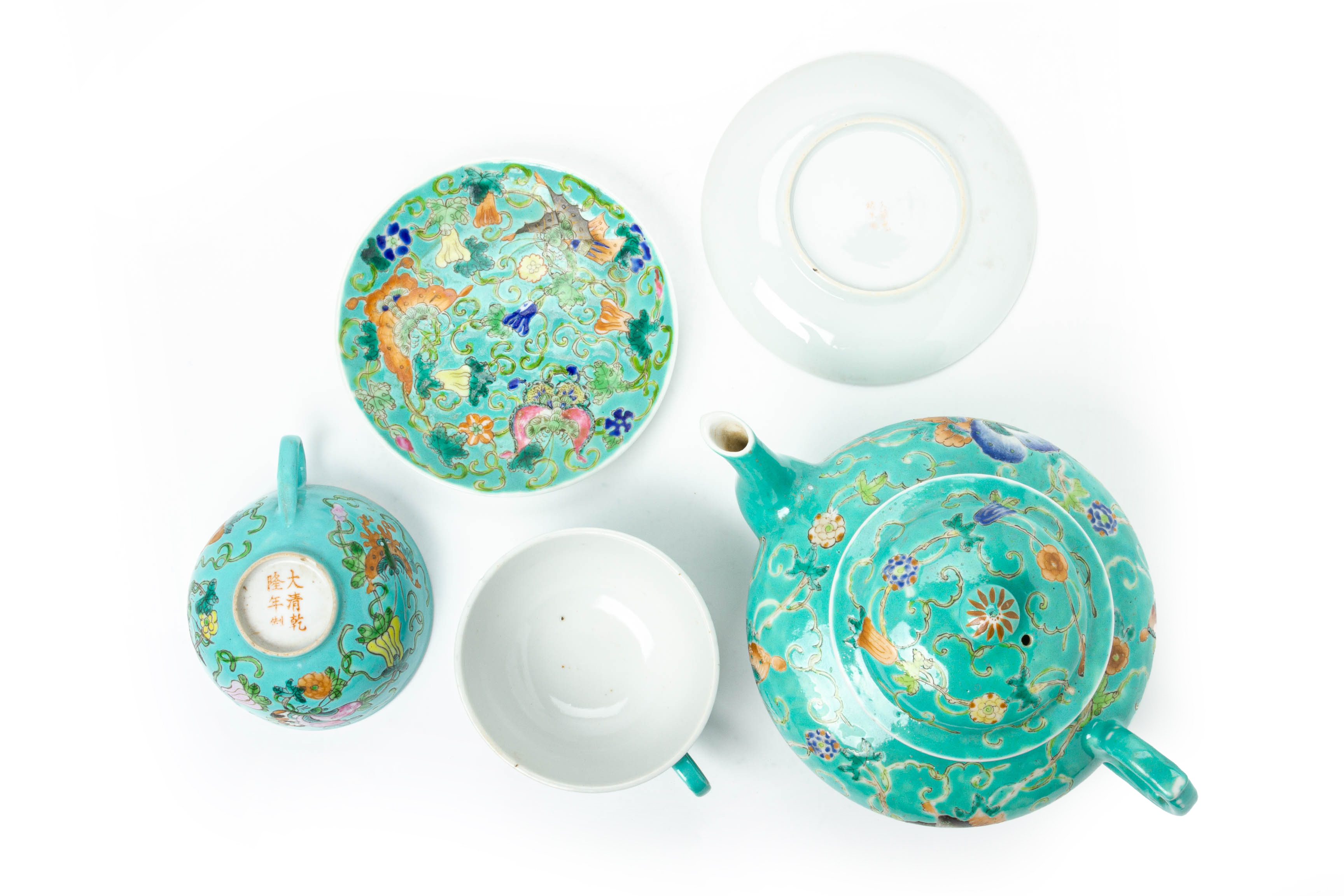 A CHINESE TURQUOISE GROUND PART TEA SERVICE - Image 3 of 3