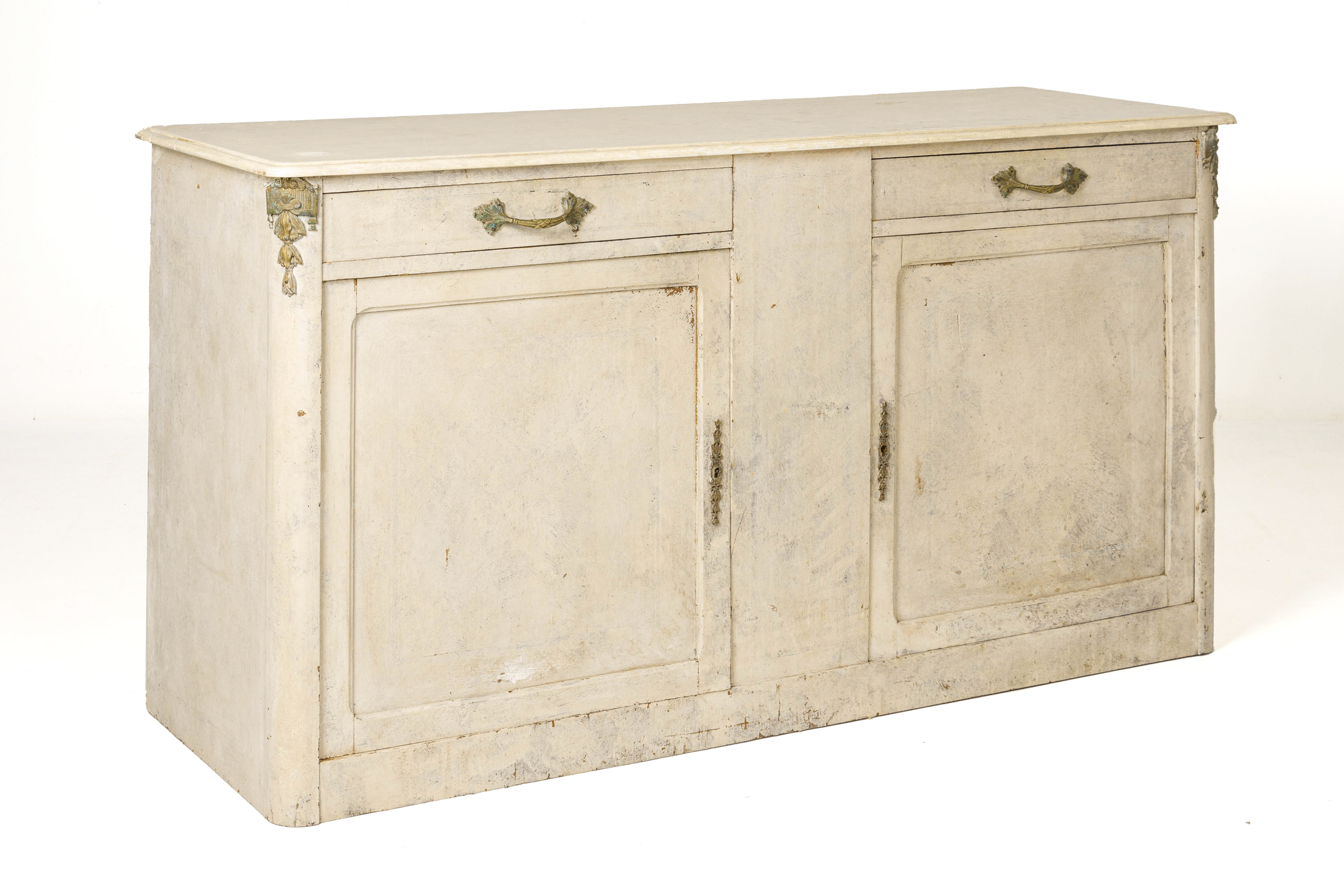 A WHITE PAINTED SIDE CABINET - Image 3 of 3